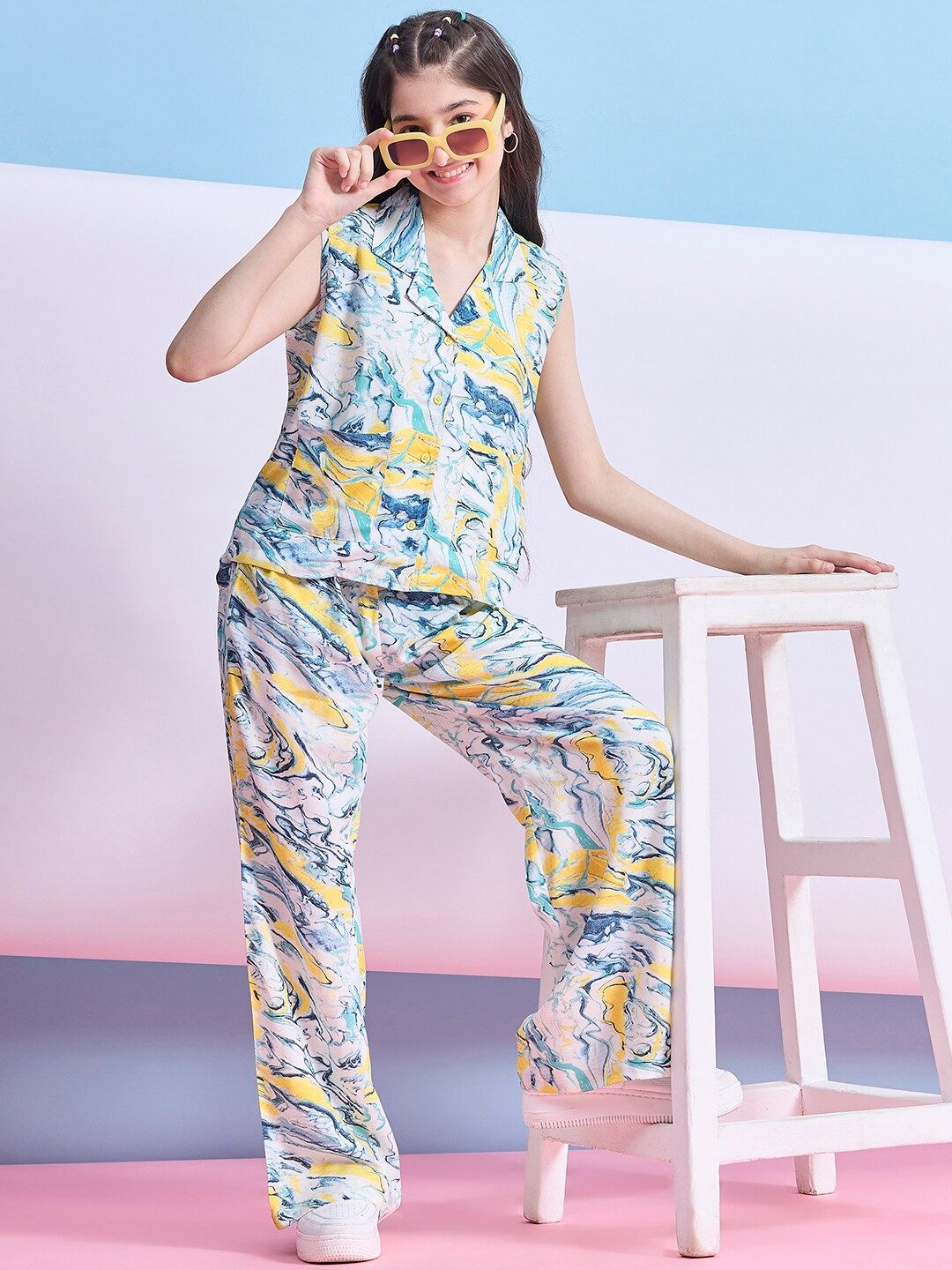 StyloBug Girls Printed Shirt with Trouser