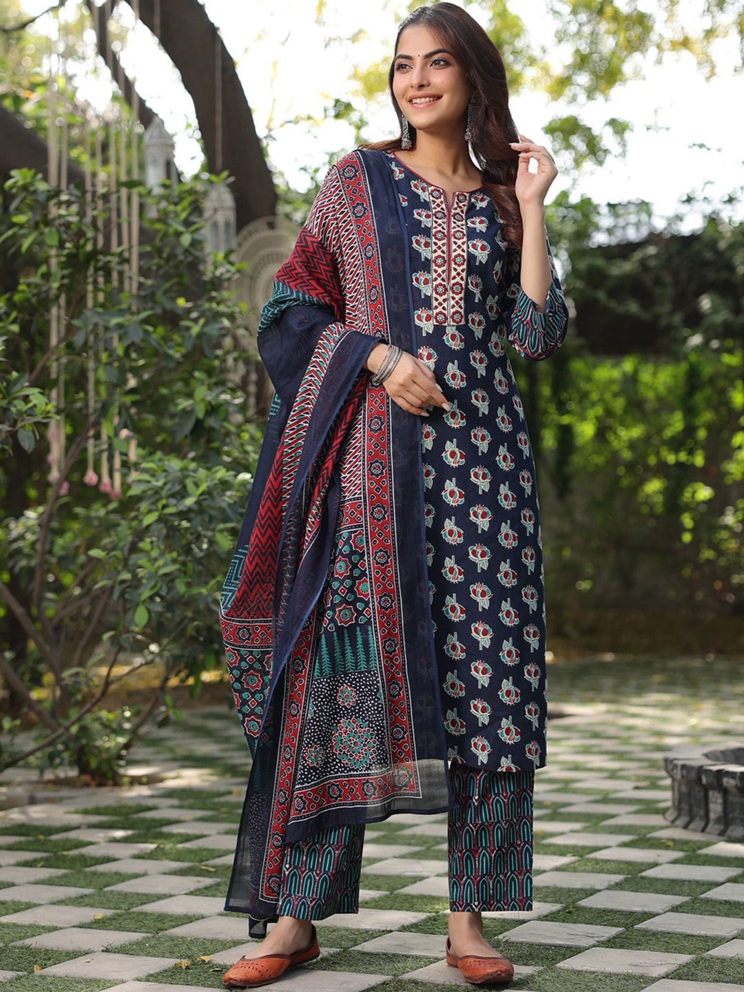 Rain & Rainbow Floral Printed Pure Cotton Straight Kurta With Trouser & Dupatta Set