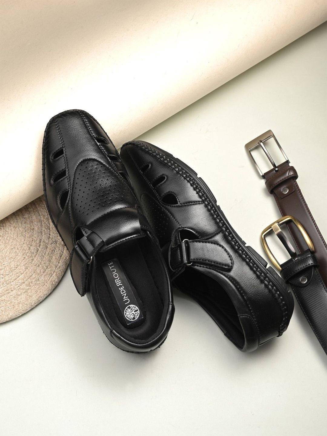 UNDERROUTE Men Ethnic Comfort Sandals