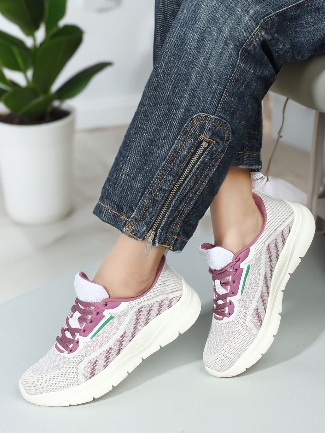 Carlton London sports Women Flyknit Mesh Walking Shoes