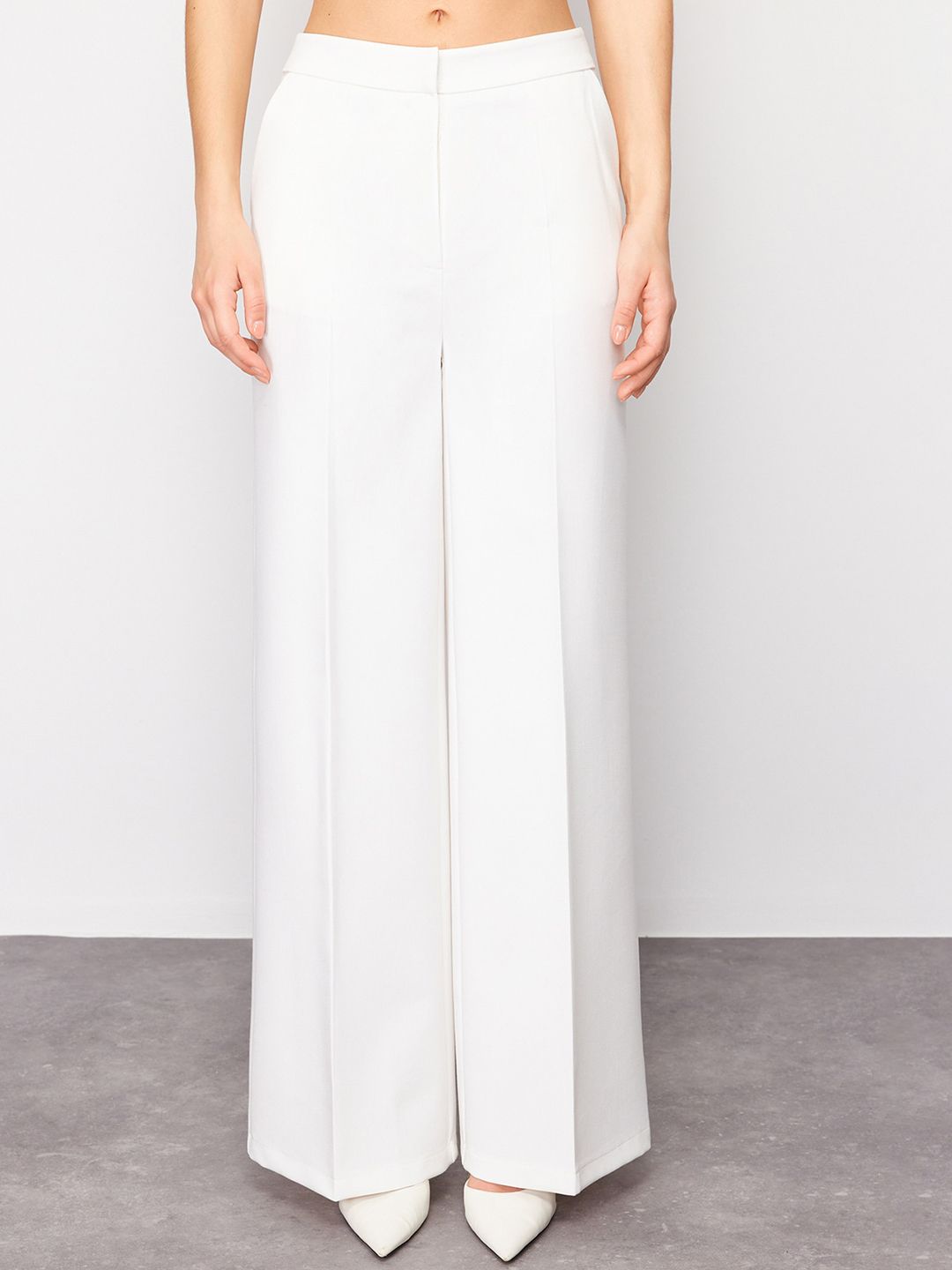 Trendyol Women Parallel Trouser