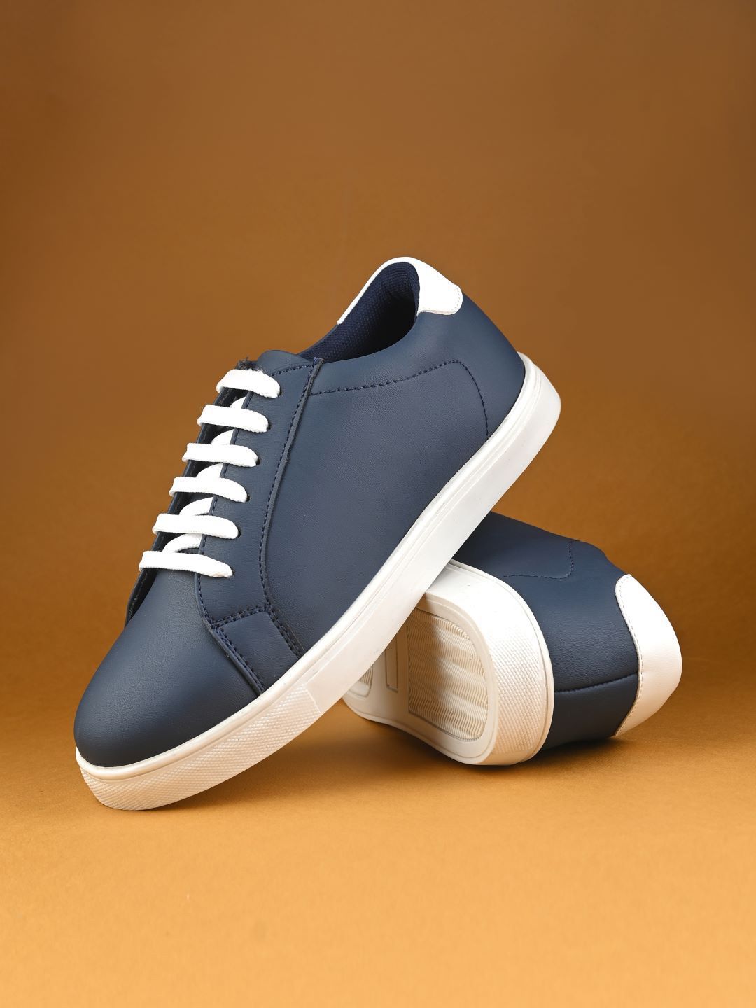 The Roadster Lifestyle Co. Women Navy Blue Round Toe Comfort Insole Lightweight Sneakers