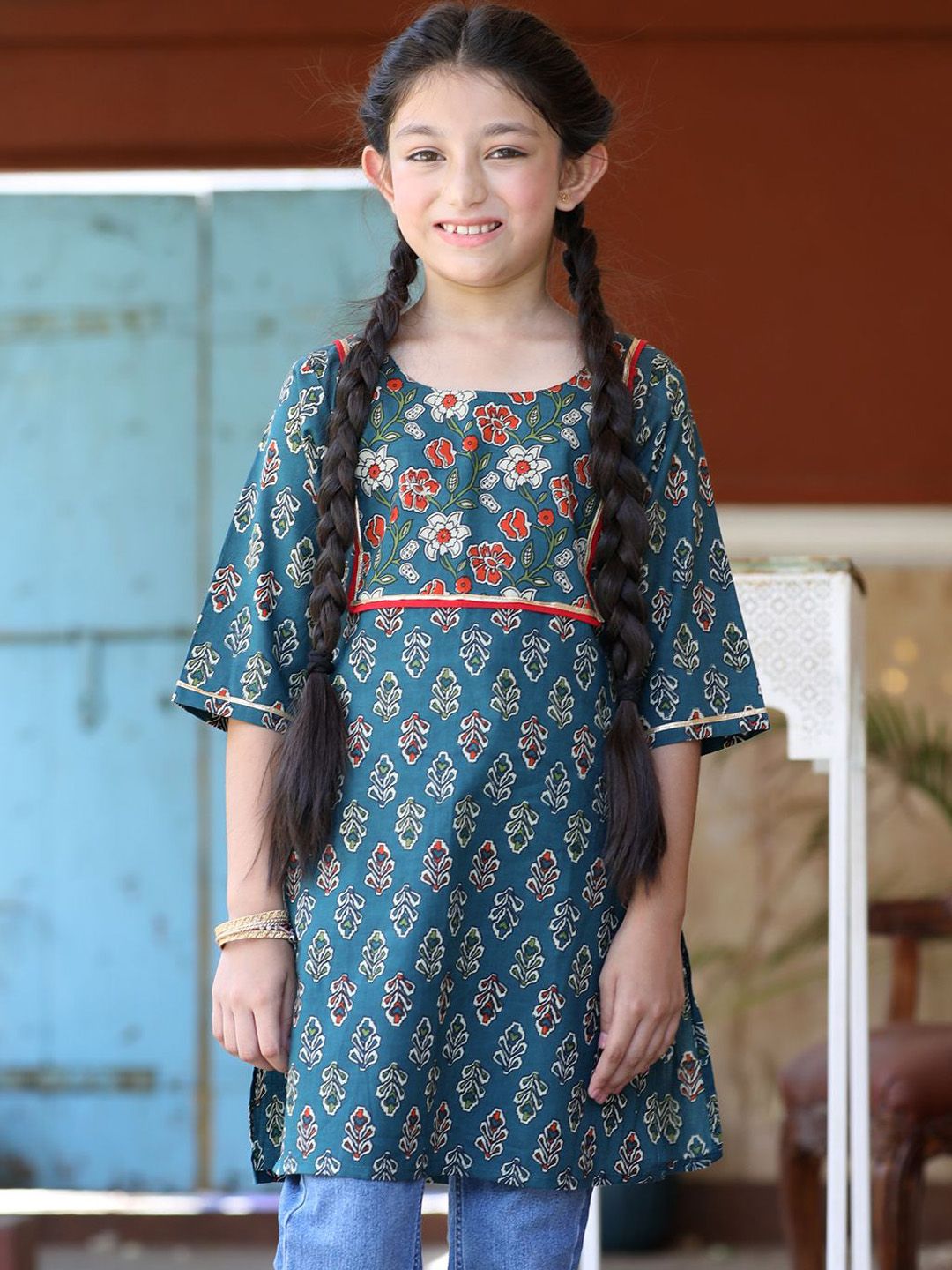 Sangria Floral Printed Cotton Straight Short Kurti