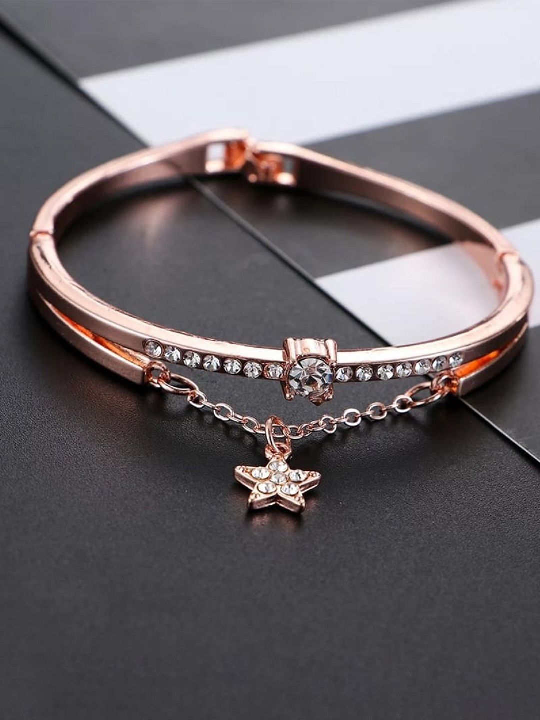 WATCHSTAR Rose Gold-Plated Emerald Studded Armlet Bracelet
