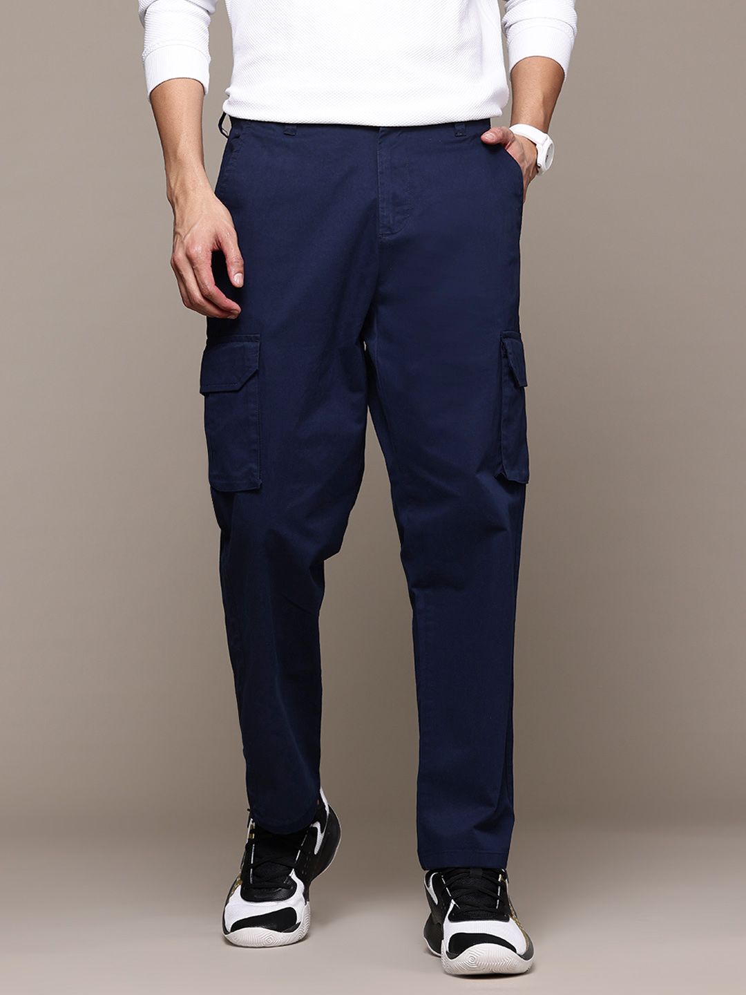 The Roadster Lifestyle Co. Men Relaxed Fit Pure Cotton Cargos