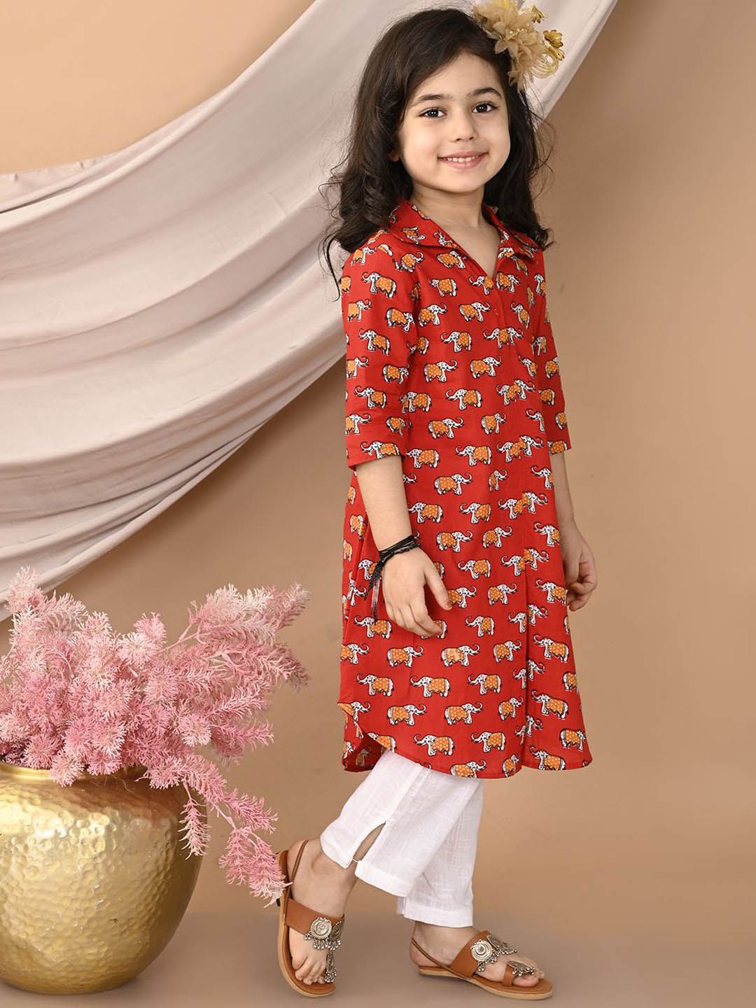 Red Girls Conversational Printed Pure Cotton Kurta With Trousers 3