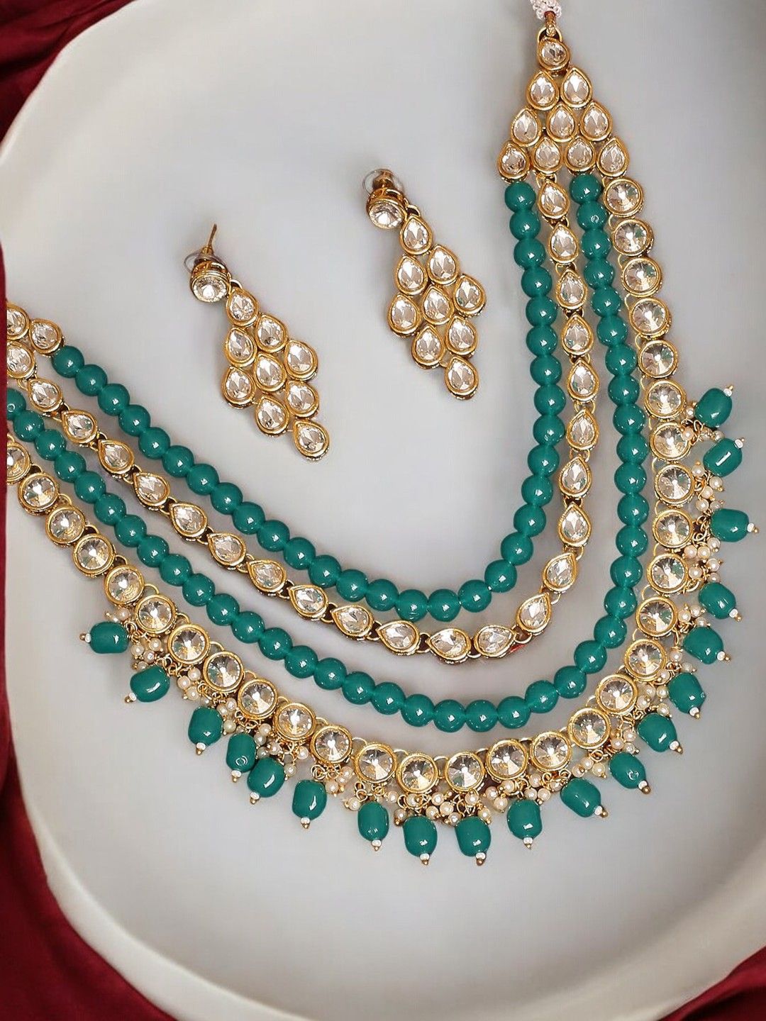 Buy OOMPH Kundan Stone Studded Jewellery Set -  - Accessories for Women