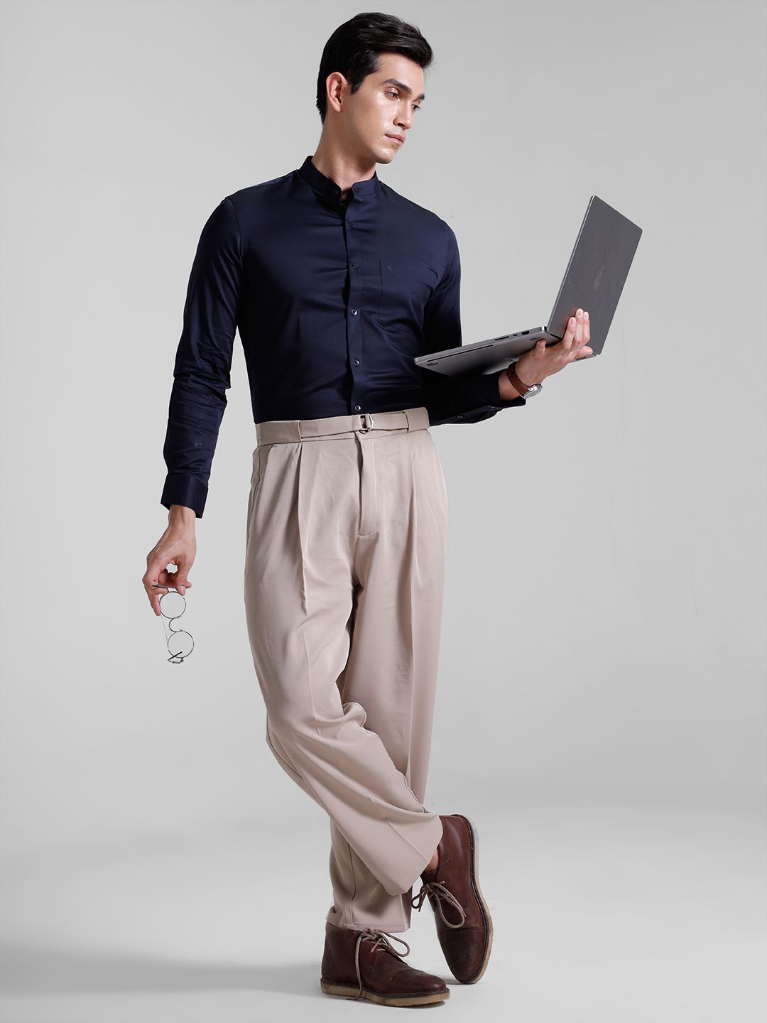 INVICTUS Signature Slim Fit Band Collar Formal Shirt