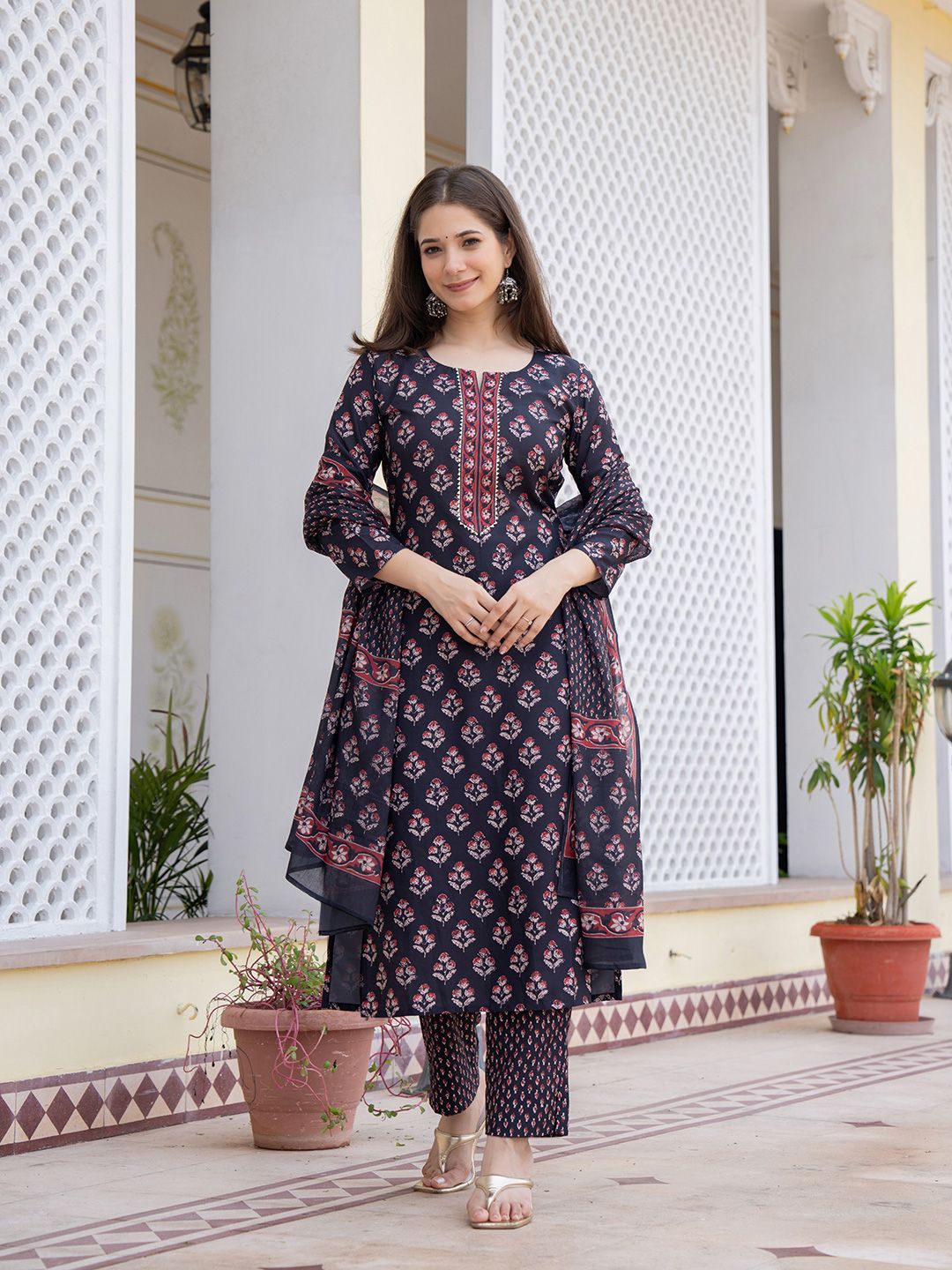 Floral Printed Round Neck Straight Kurta With Trousers & Dupatta 7