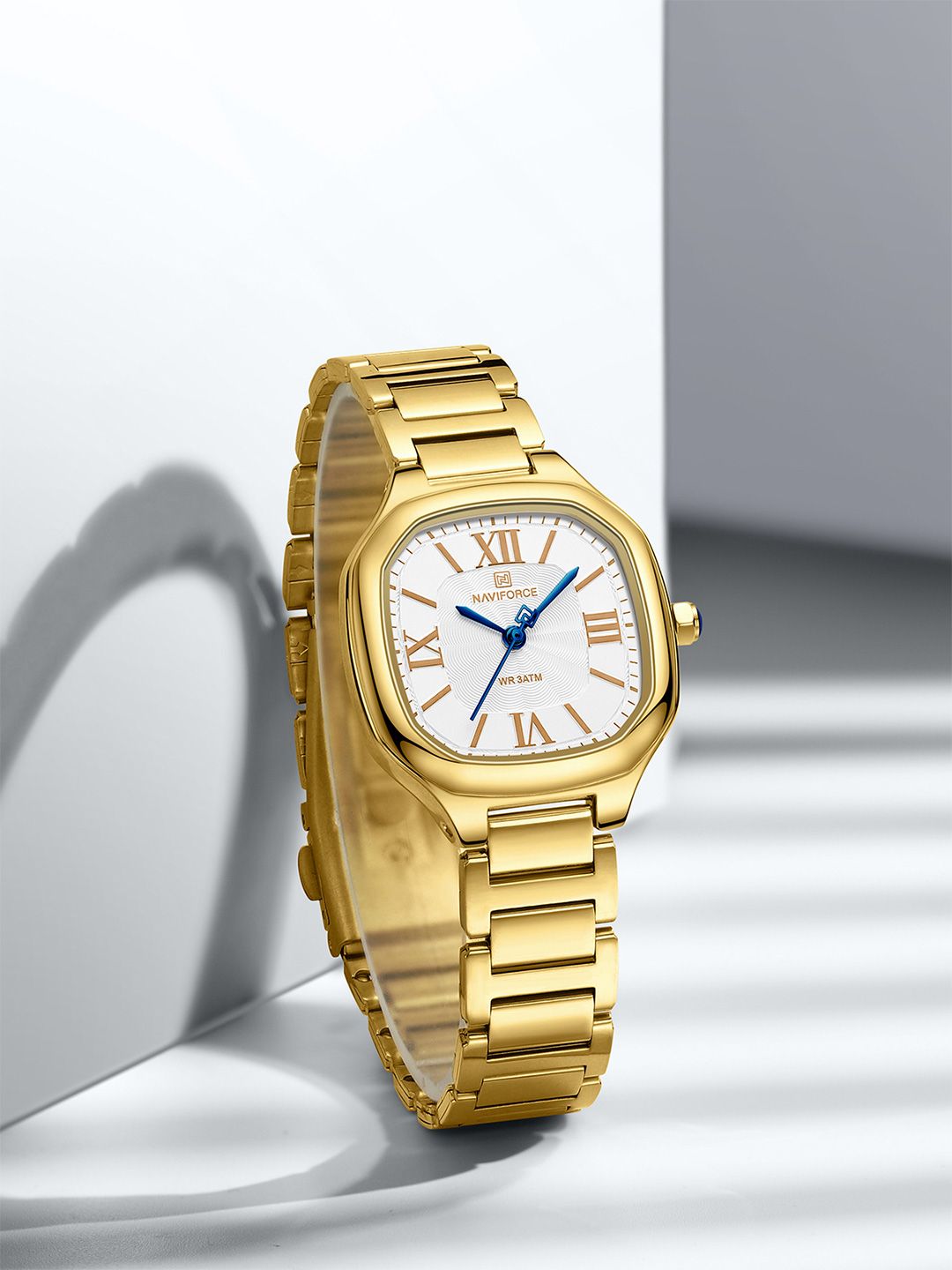 Buy Naviforce Women Brass Dial & Stainless Steel Straps Analogue Watch NF5042 GWG -  - Accessories for Women