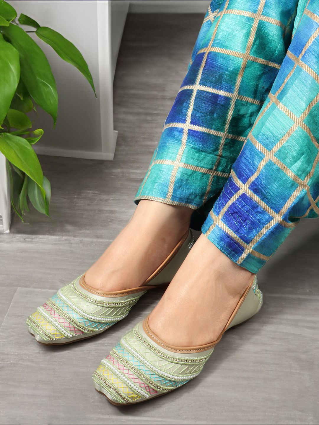 ICONICS Pista Green Embellished Slip-On Ethnic Women Mojaris