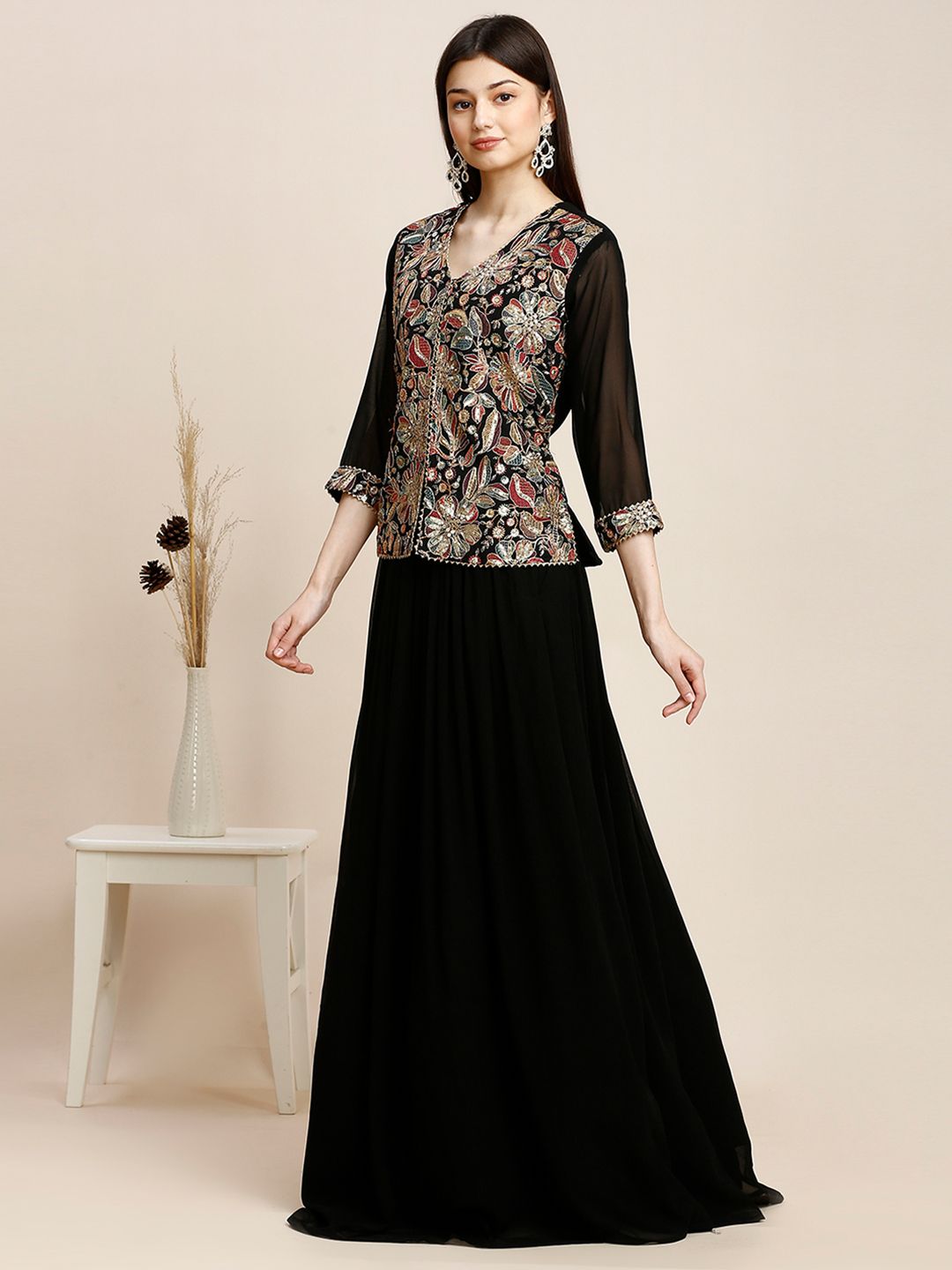 Women Embroidered Ready to Wear V-Neck Lehenga Choli 3