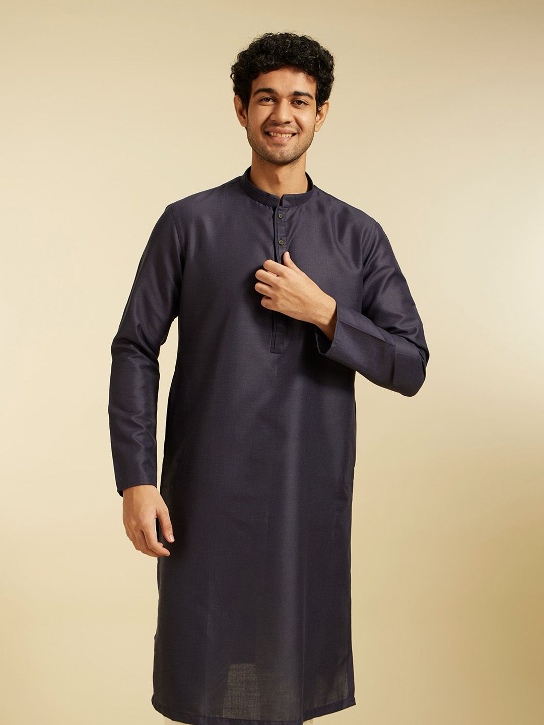 Diwas by Manyavar Mandarin Collar Long Sleeves Art Silk Straight Kurta