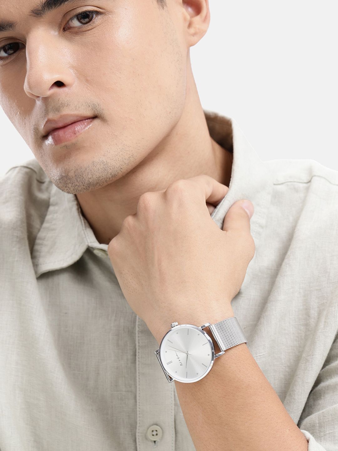 Buy Mast & Harbour Men Dial Bracelet Style Straps Analogue Watch UT A8661SLR -  - Accessories for Men