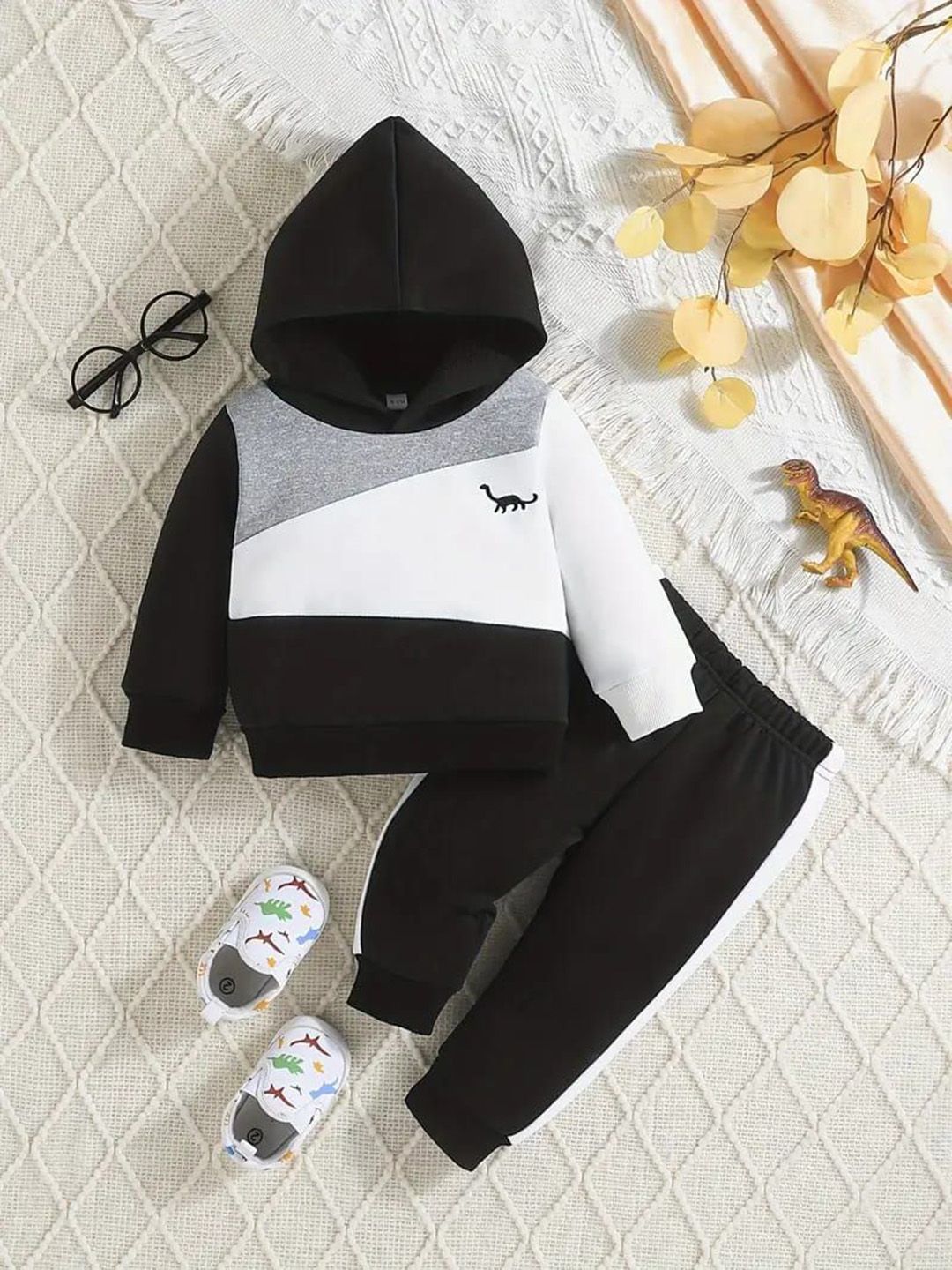 ELPIXIE FASHION Kids Printed Mid Rise Tracksuit