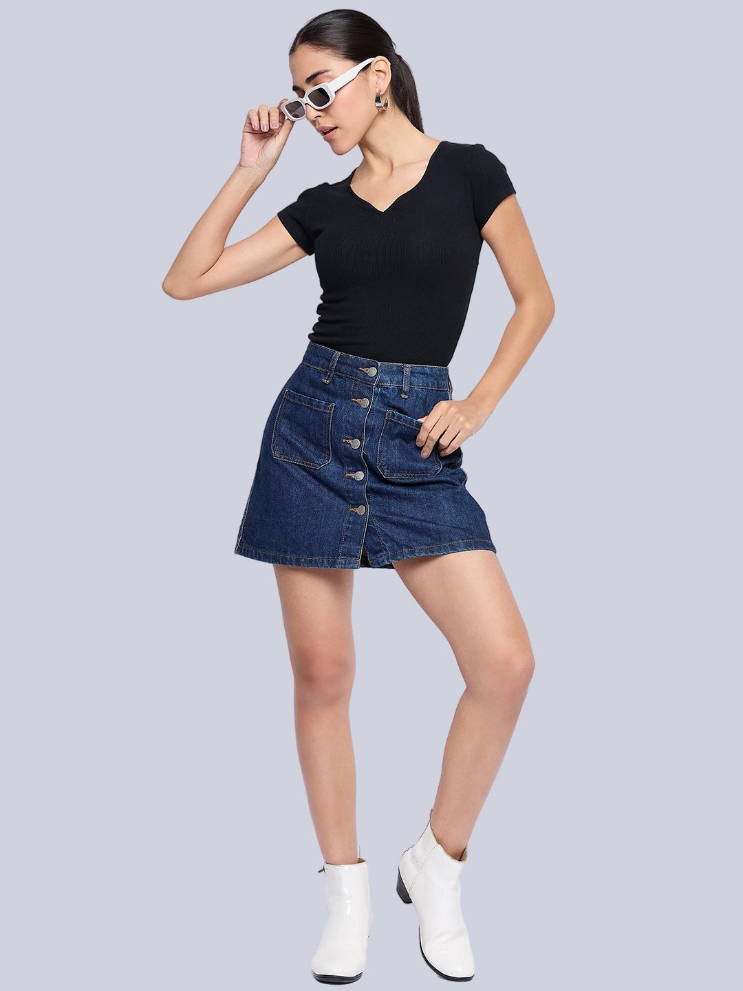 Hypernation Women Cotton V-Neck Ribbed Fitted Top