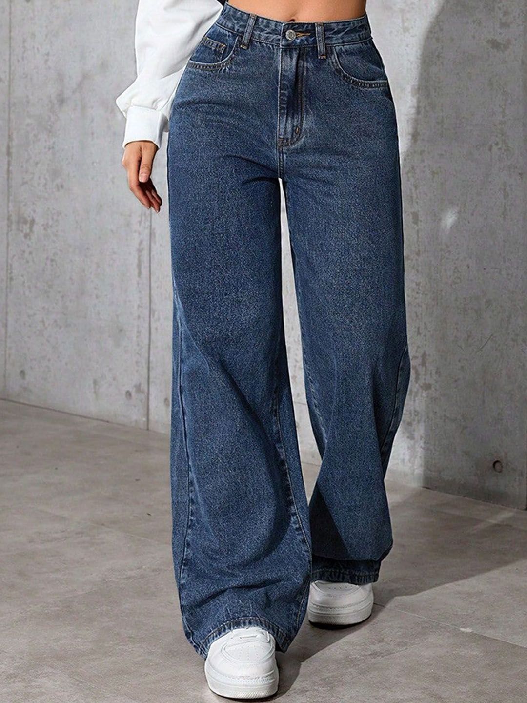Glossia Women Cotton Comfort Straight Fit High-Rise Light Fade Stretchable straight fit Jeans