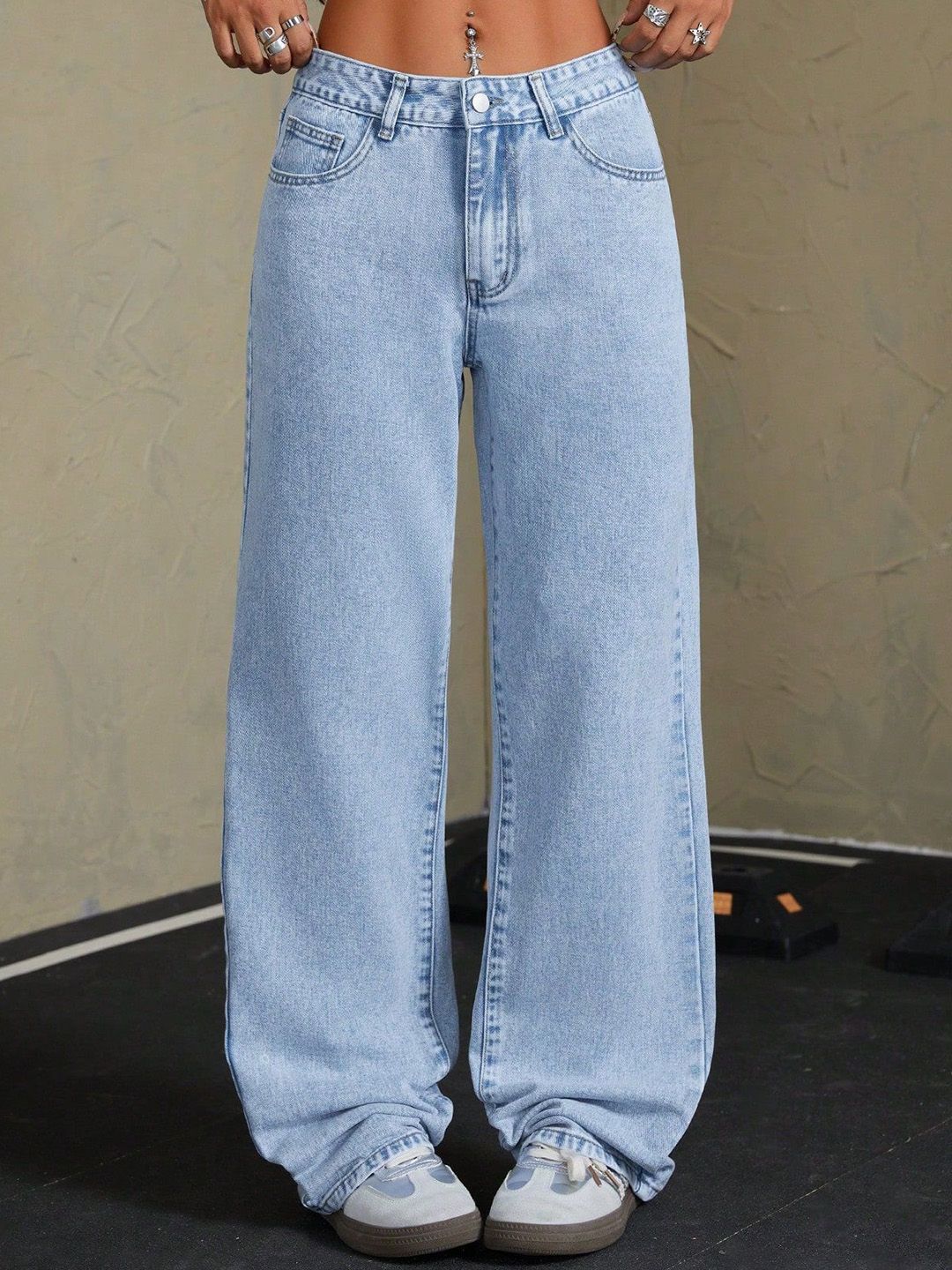 Glossia Women Comfort Straight Fit High-Rise Light Fade Acid Wash Stretchable Jeans