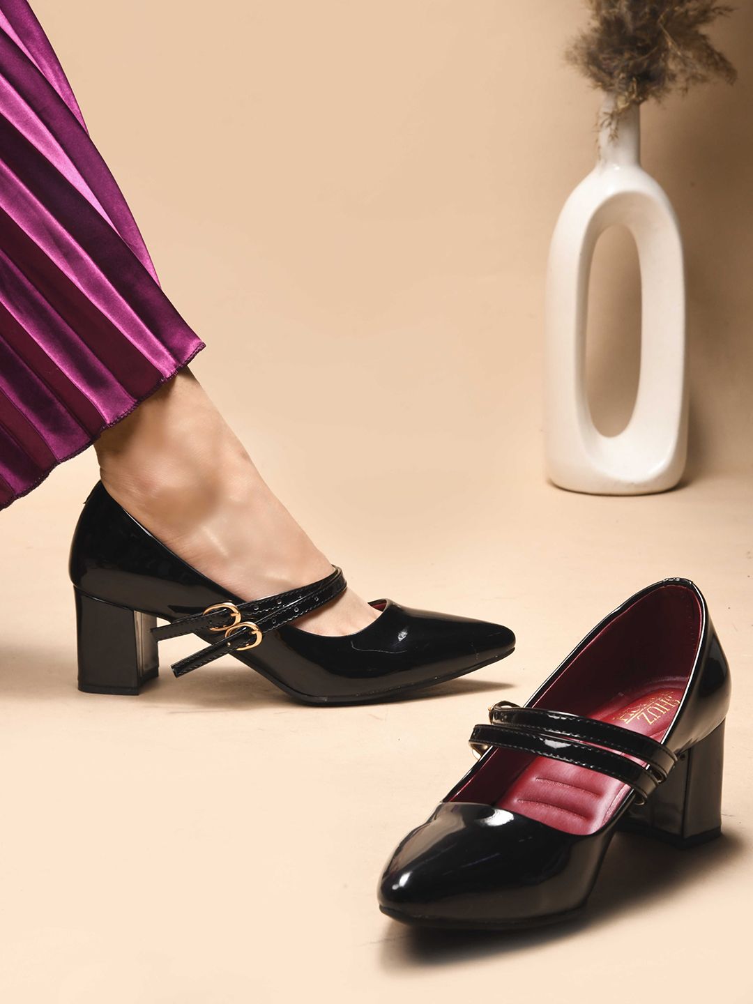 SHUZ TOUCH Women Pointed Toe Block Heel Mary Janes