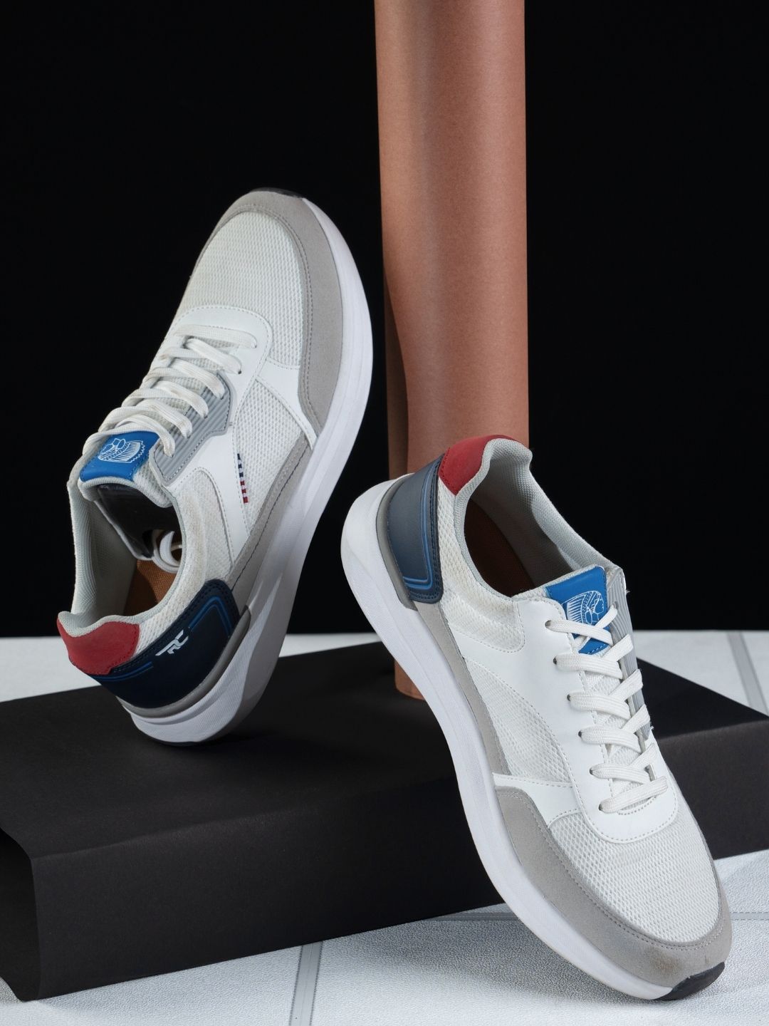 Red Chief Men Lace Up Smart Casual Sneakers