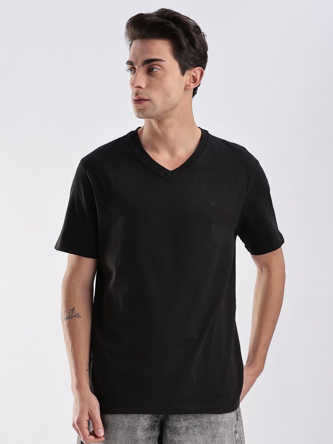 Calvin Klein Jeans Men V-Neck T-shirt