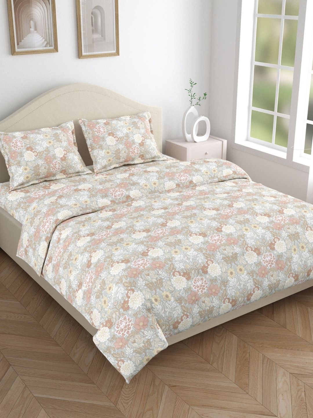 haus & kinder White & Pink Floral 144 TC Cotton Queen Bedsheet Set 2.29 m x 2.55 m