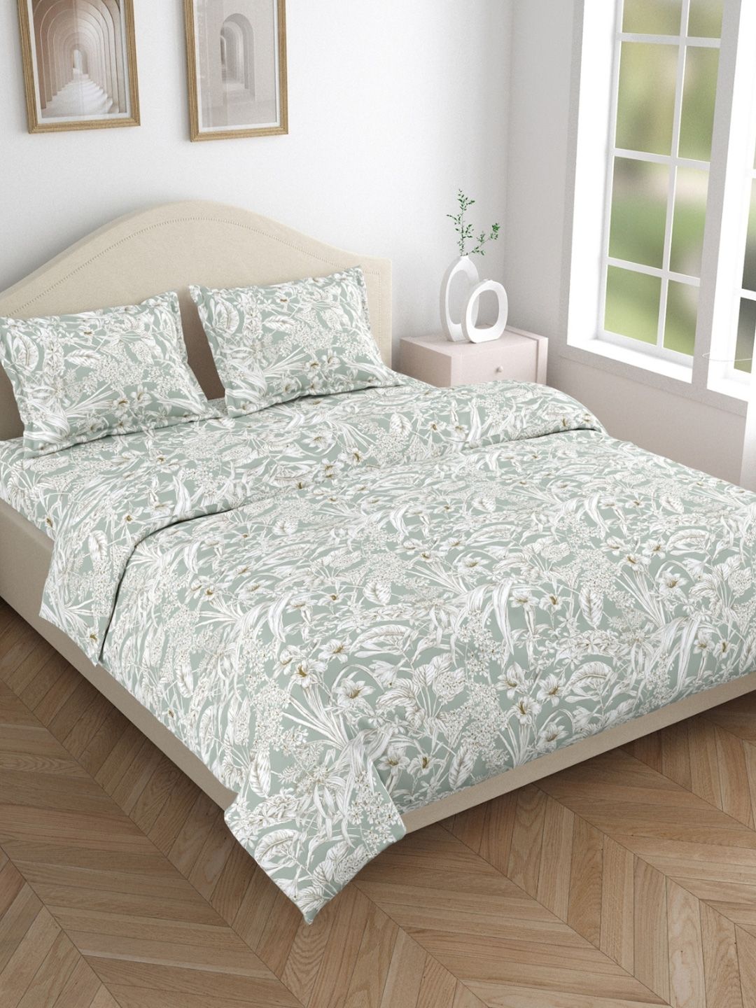 haus & kinder Green Floral Pure Cotton 144 TC Queen Bedsheet with 2 Pillow Covers-229 x 255 cm