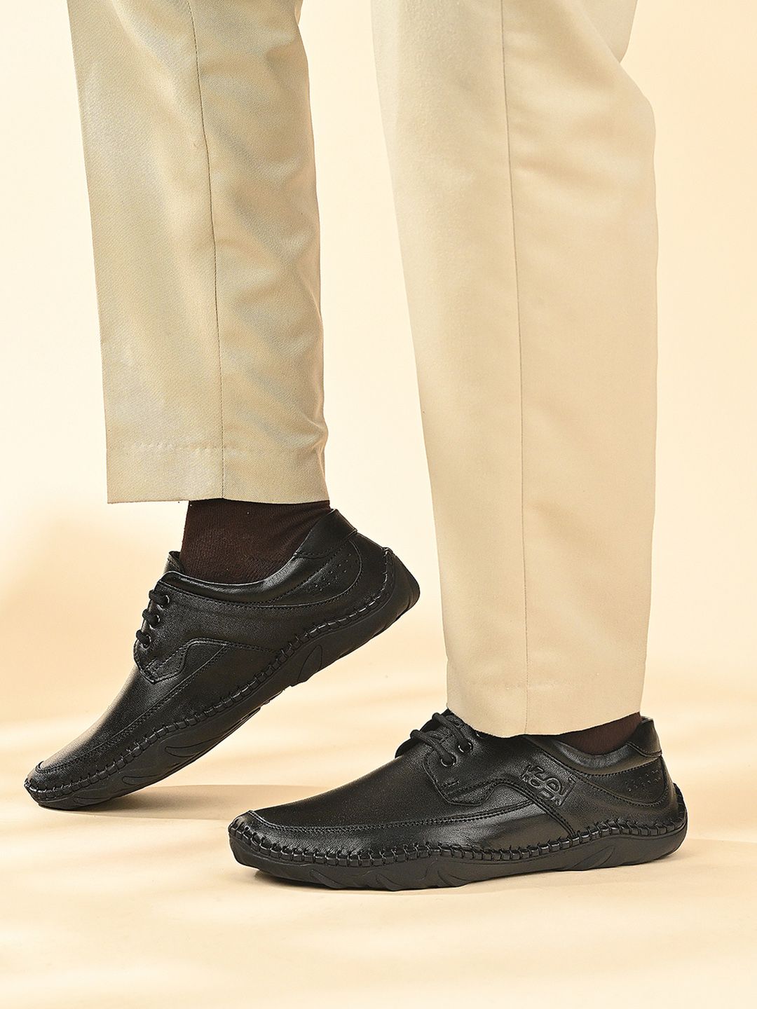 LOUIS STITCH Men Jet Black Genuine Leather Ultra Lightweight Derby Shoes