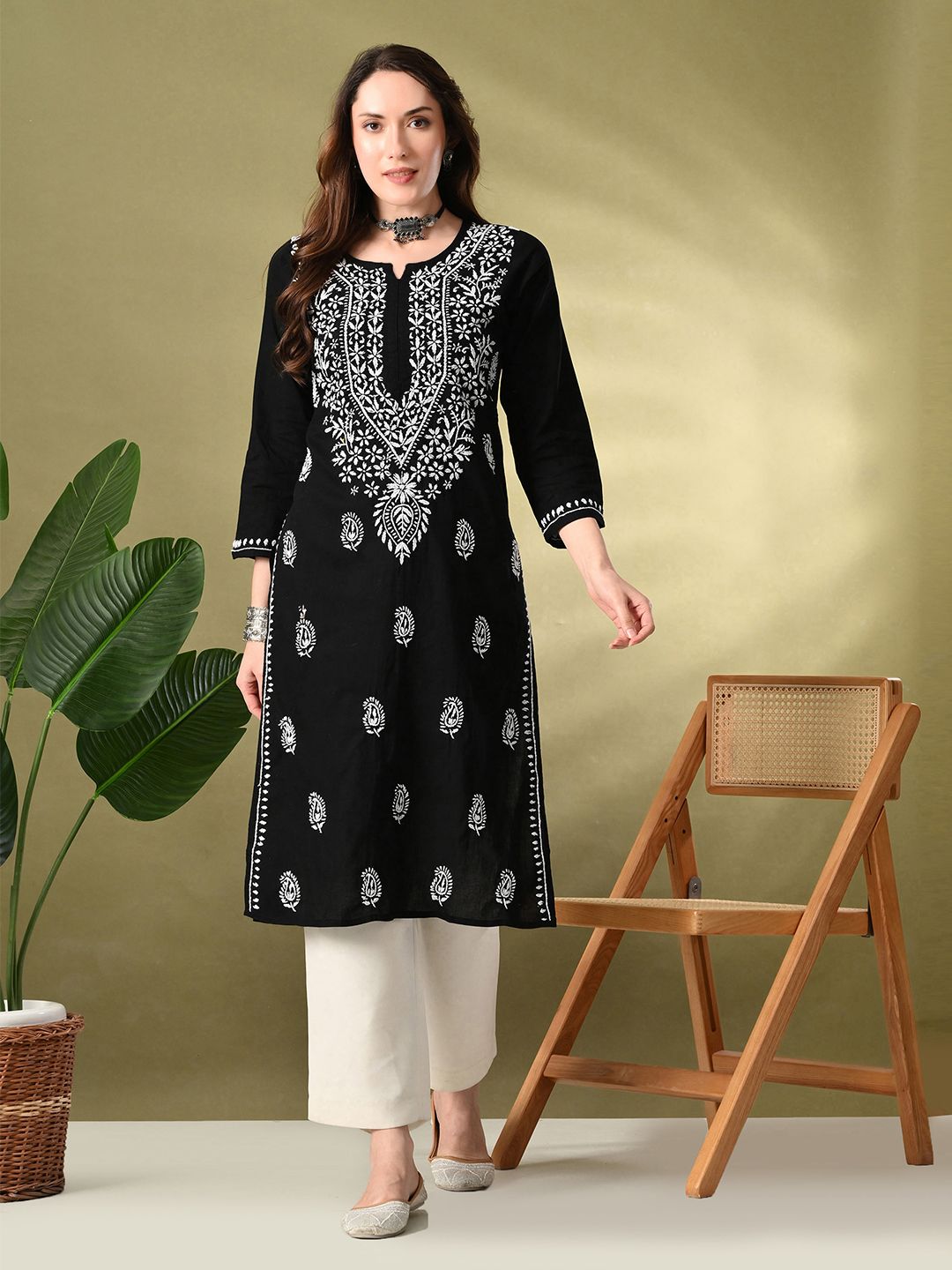Lavantika Black Floral Embroidered Notch Neck Cotton Straight Kurta