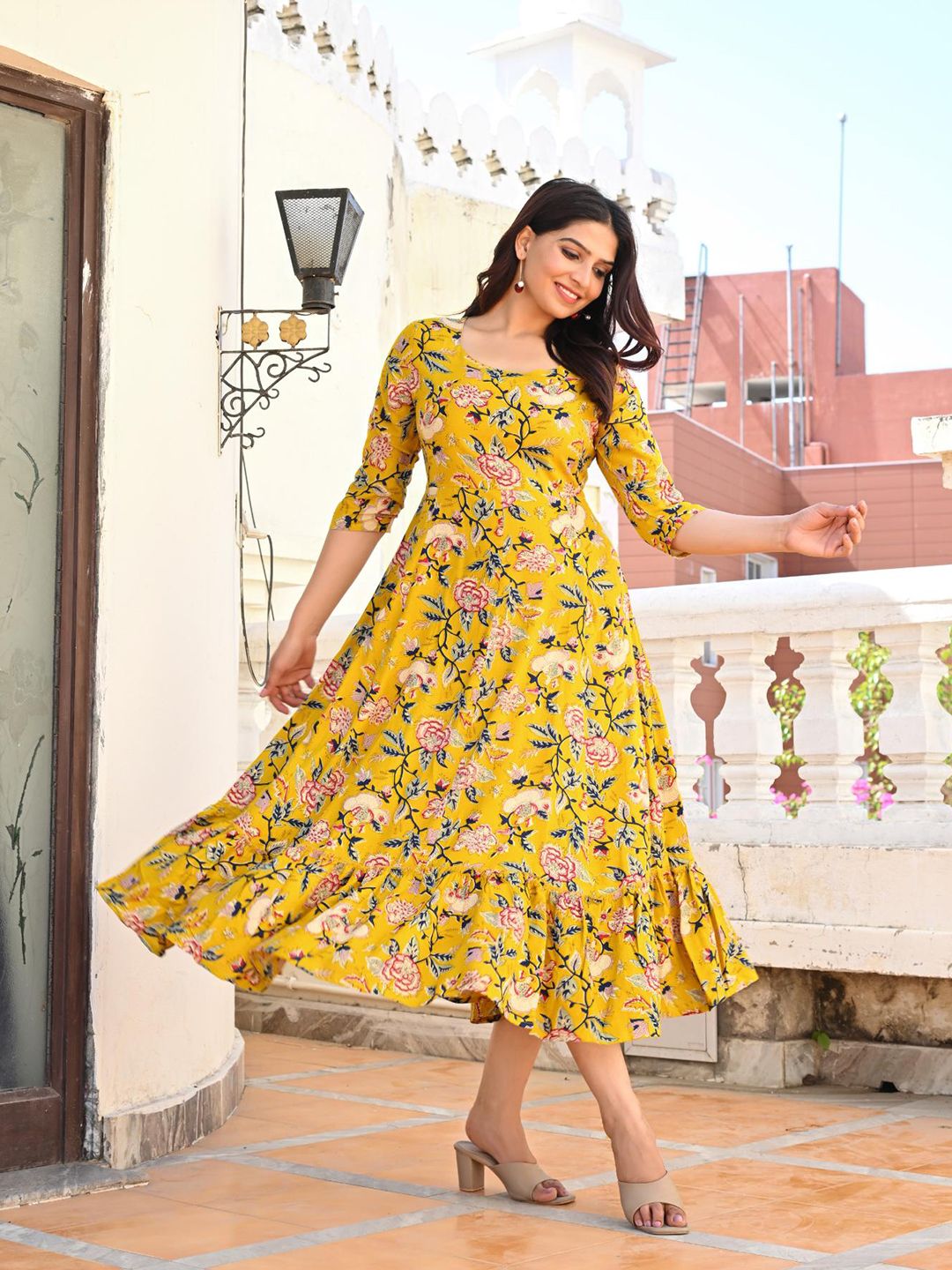 Niona Floral Floral Printed Fit & Flare Midi Dress