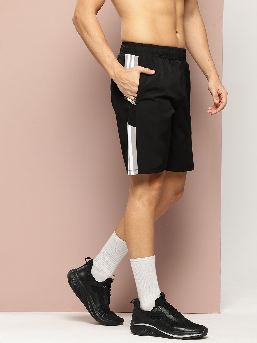 TURNFIT Men Straight Fit Striped Running Shorts