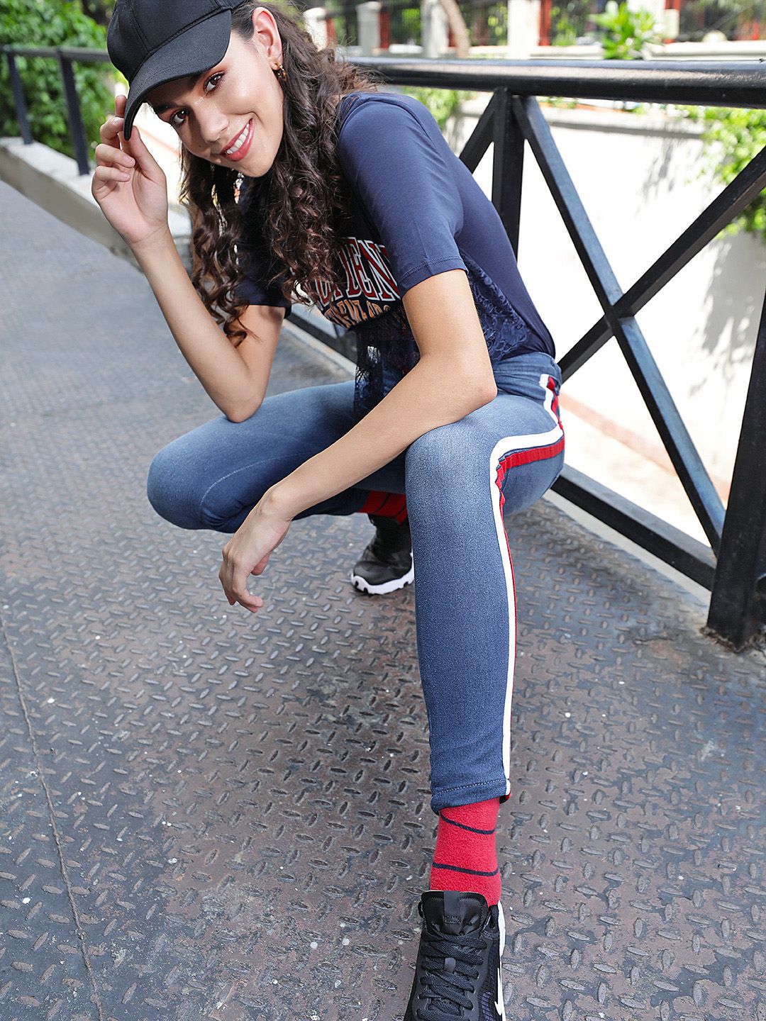 Tokyo Talkies Women Blue Super Skinny Fit Mid-Rise Clean Look ...