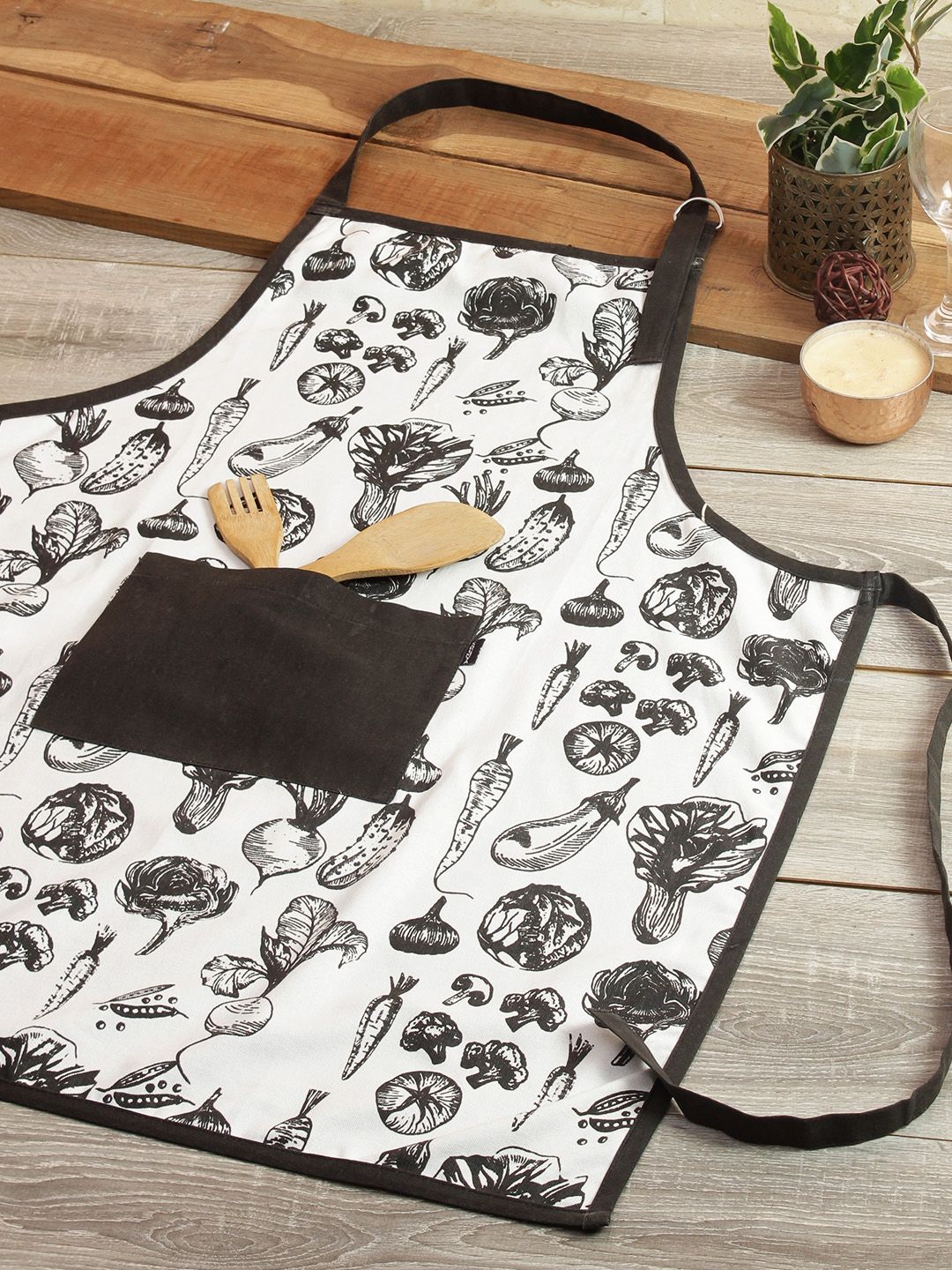 Soumya Unisex Black & White Printed 200TC Cotton Apron
