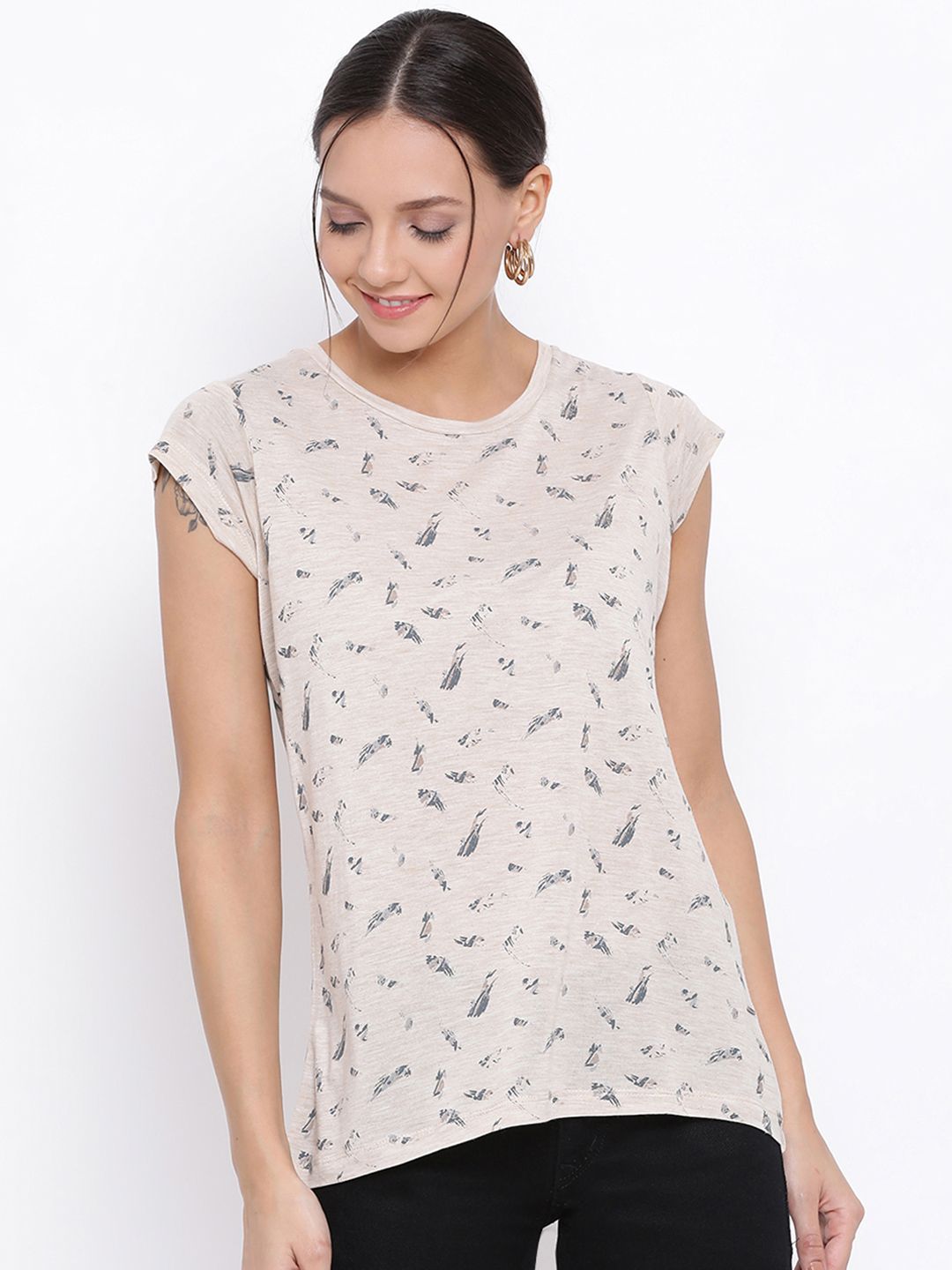 Crimsoune Club Women Beige Printed Round Neck T-shirt