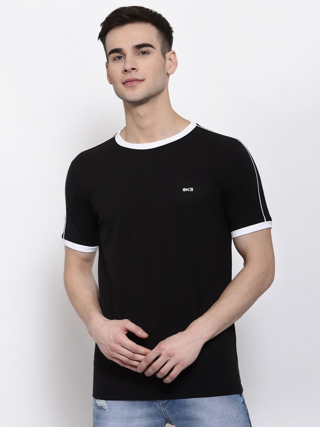 513 Men Black T-shirt