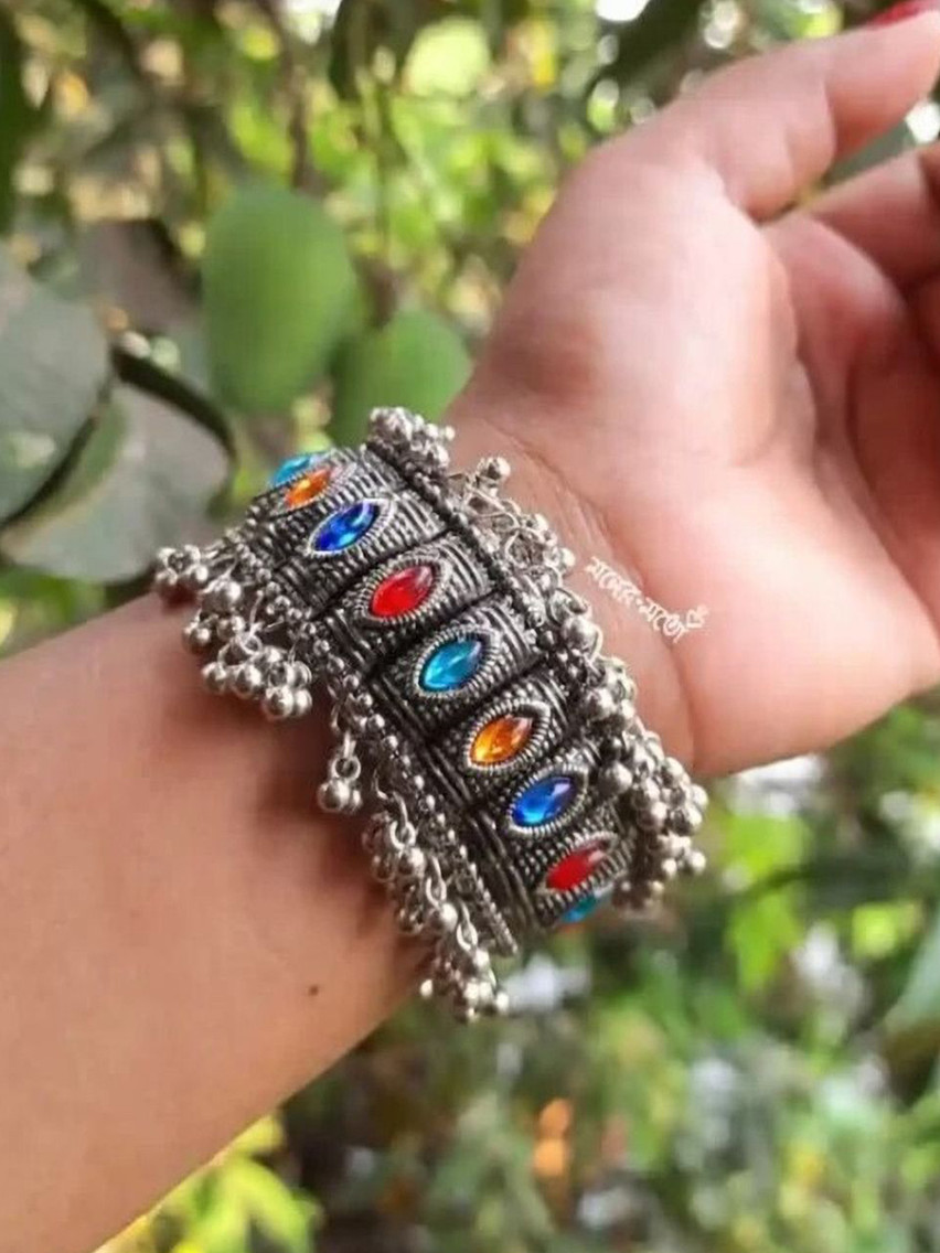 Samridhi DC Artificial Stone-Studded & Beaded Oxidised Bangle