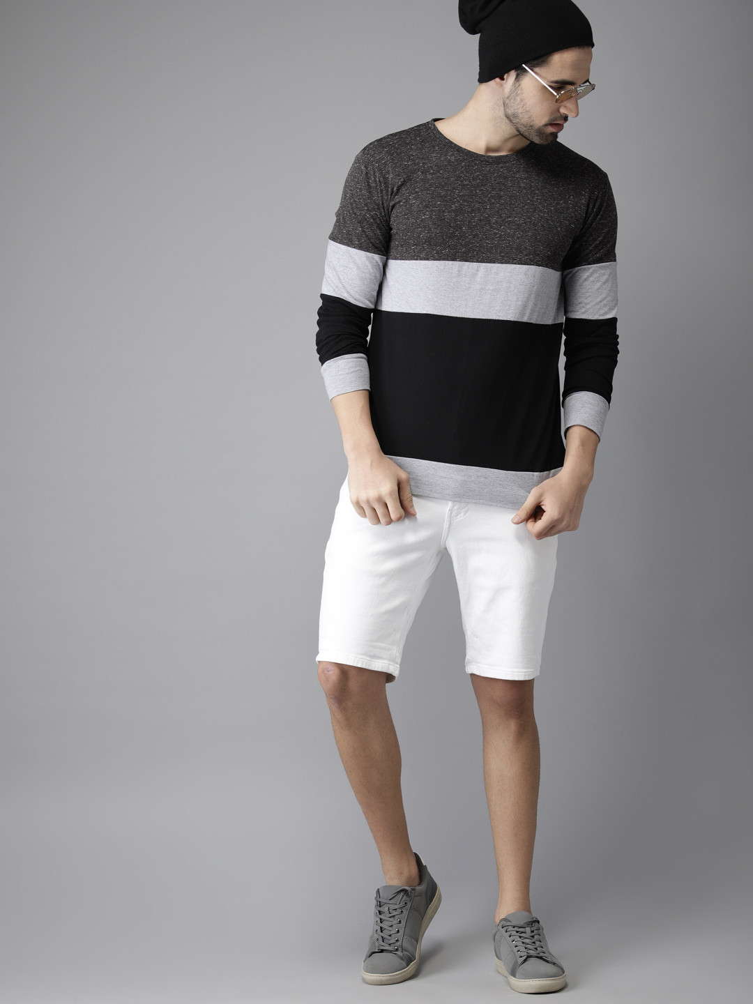 Campus Sutra Men Charcoal Grey  Black Colourblocked Round Neck Pure Cotton T-shirt