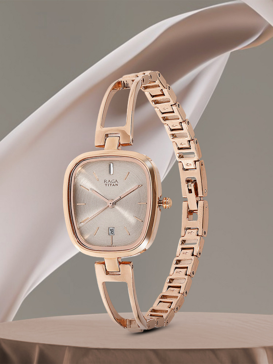 Titan Raga Viva Women Beige Analogue watch NL2604WM01