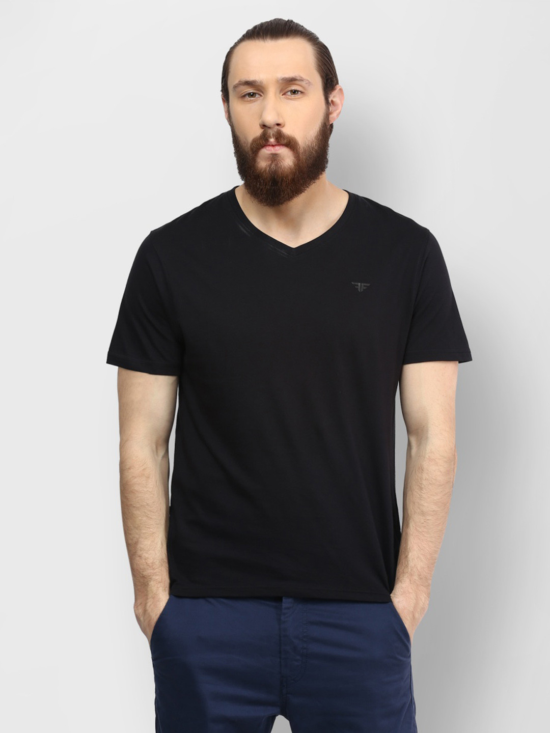 Fame Forever by Lifestyle Men Black Solid V-Neck T-shirt