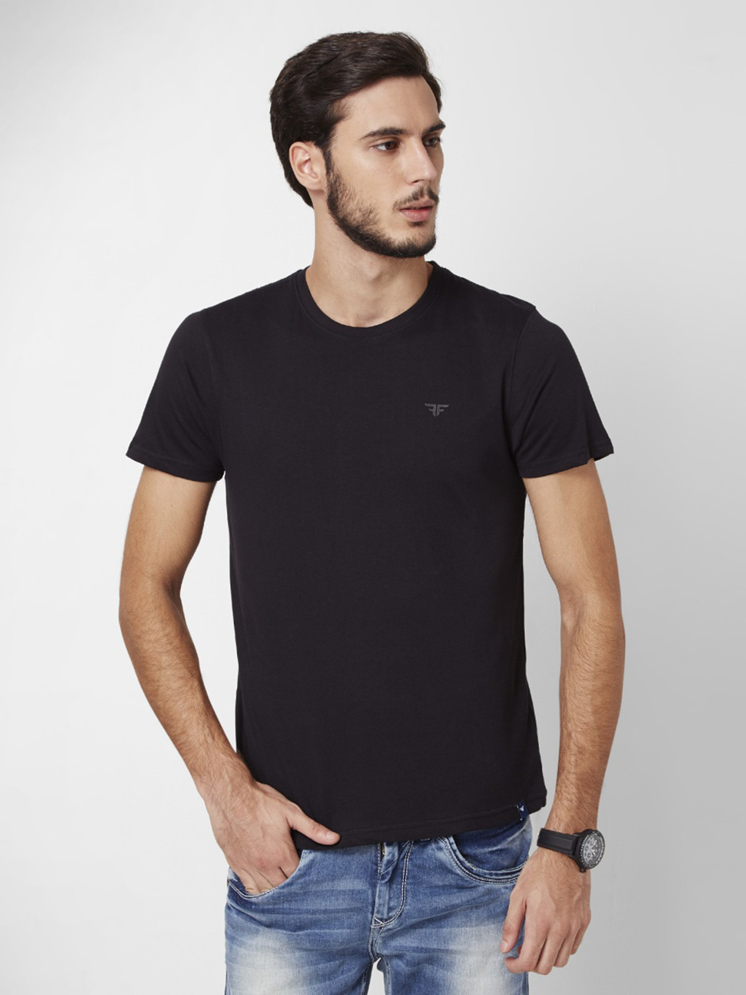 Fame Forever by Lifestyle Men Black Solid Round Neck T-shirt