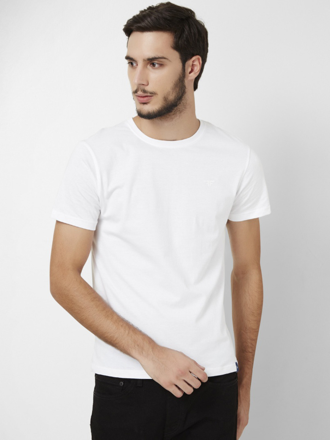 Fame Forever by Lifestyle Men White Solid Round Neck T-shirt