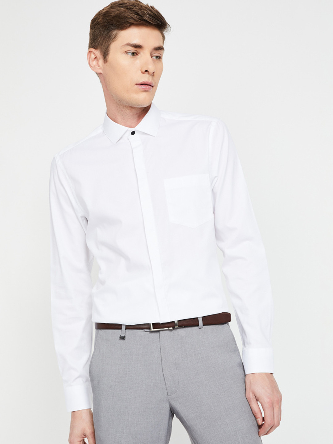 CODE by Lifestyle Men White Slim Fit Solid Casual Shirt