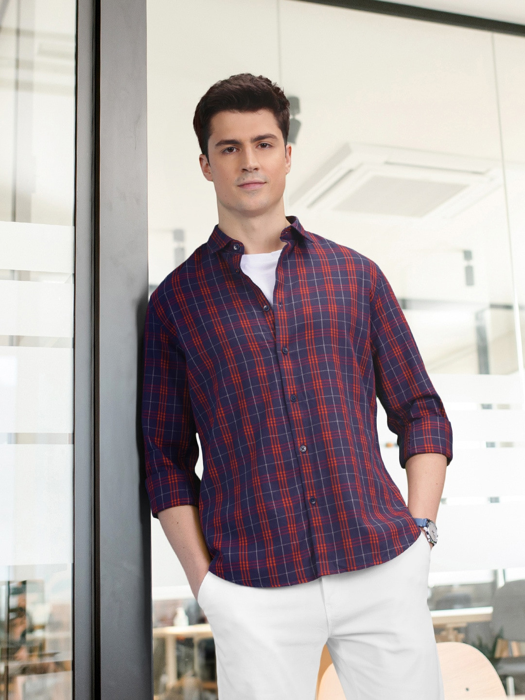 INVICTUS Men Blue & Red Slim Fit Checked Sustainable Casual Shirt