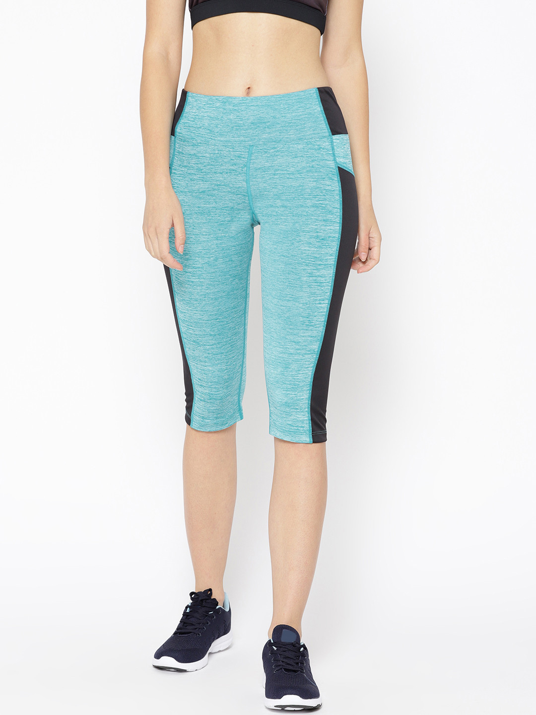 Chkokko Women Blue & Black Solid Tight Fit Training Capris