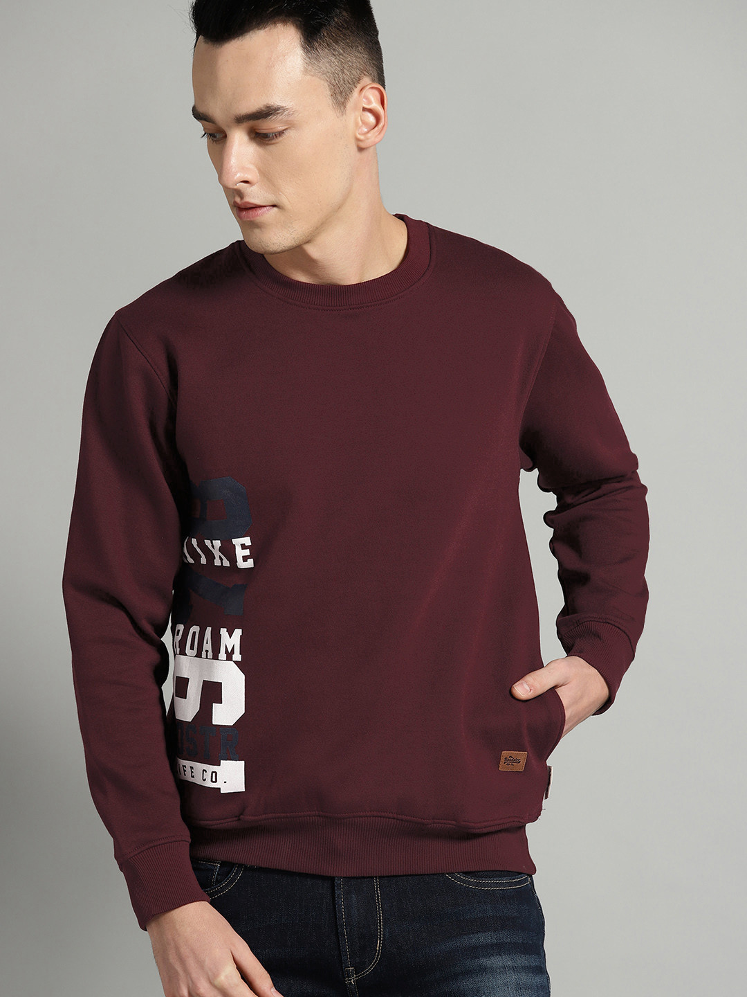 The Roadster Lifestyle Co Men Burgundy Printed Detail Sweatshirt