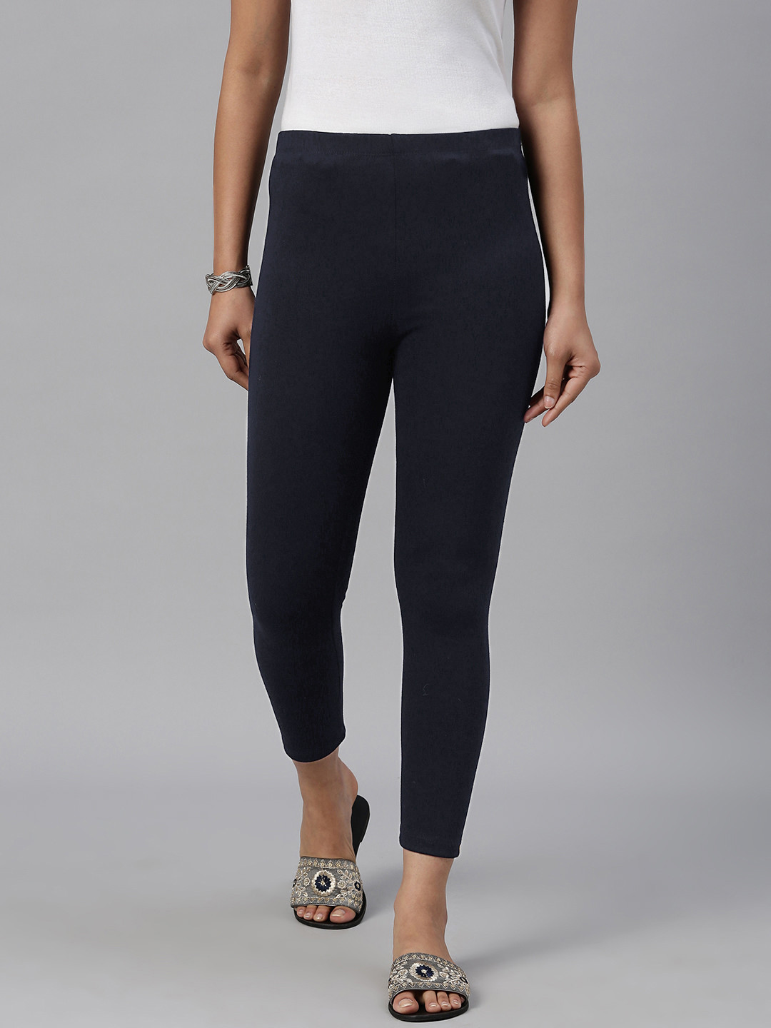 AURELIA Women Navy Solid Ankle Length Leggings
