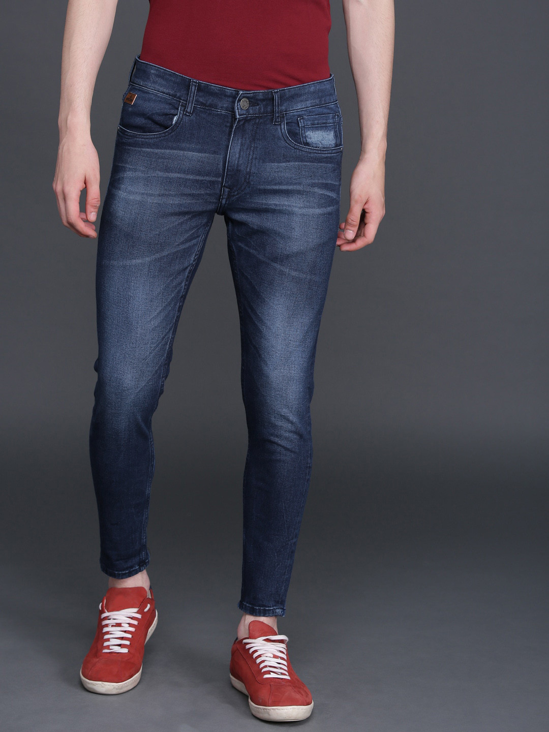 WROGN Men Blue Tapered Fit Mid-Rise Clean Look Stretchable Cropped Jeans
