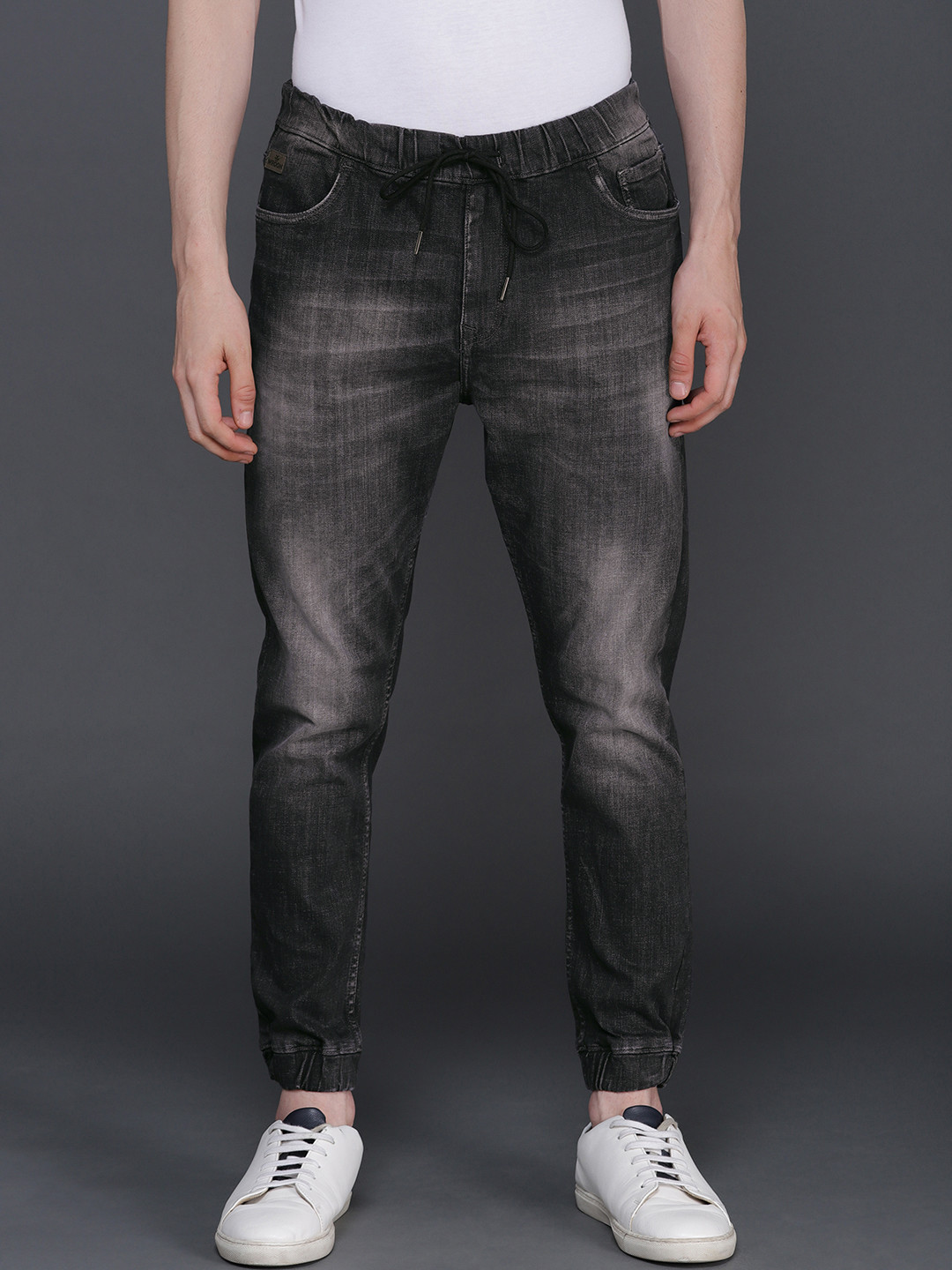 WROGN Men Black Jogger Mid-Rise Clean Look Stretchable Jeans