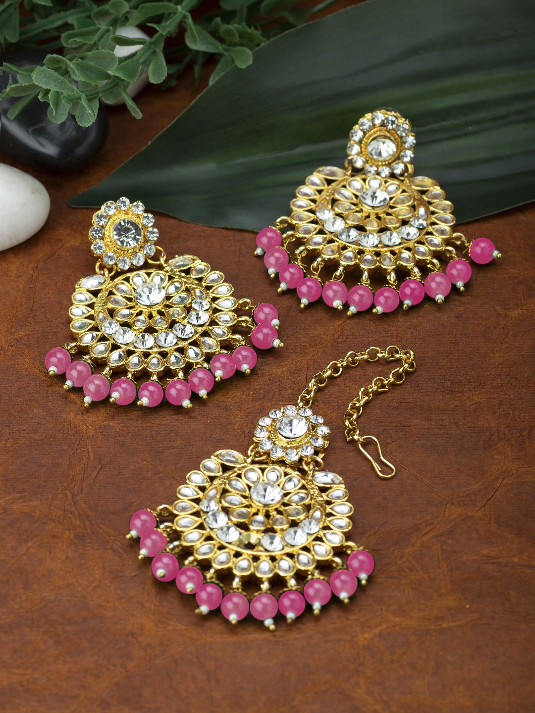 Maang tikka with shop earrings myntra