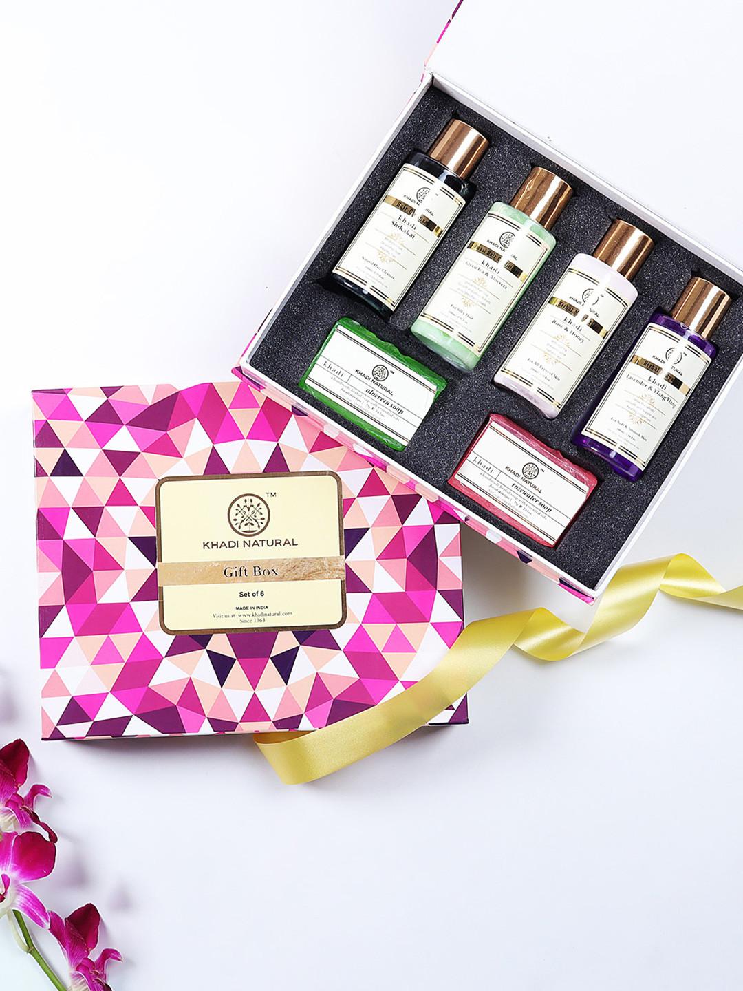 Khadi Natural Set of 6 Ayurvedic Gift Box - 400 ml + 150 g